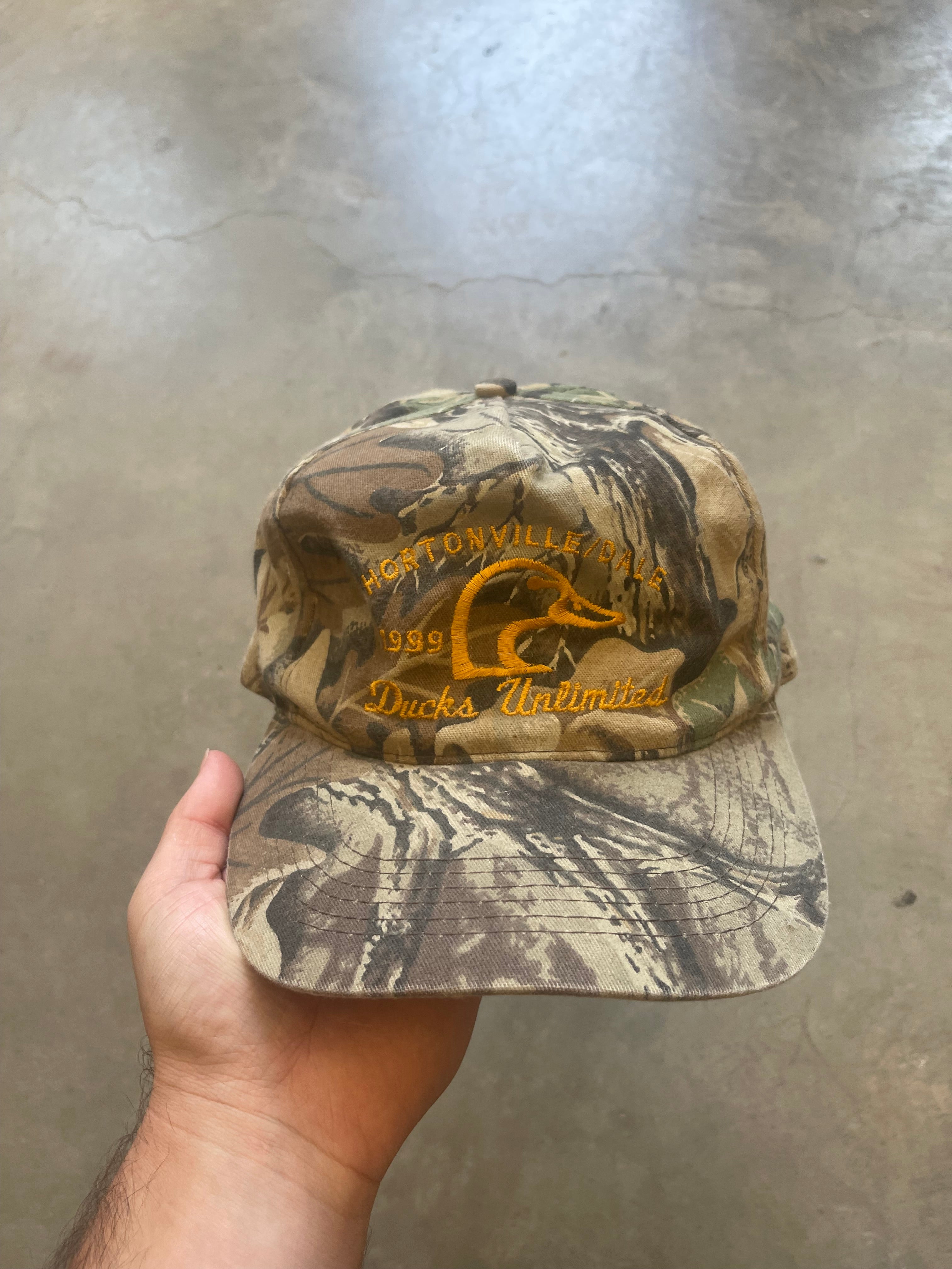 1999 Ducks Unlimited Hortonville/Dale Camo Hat