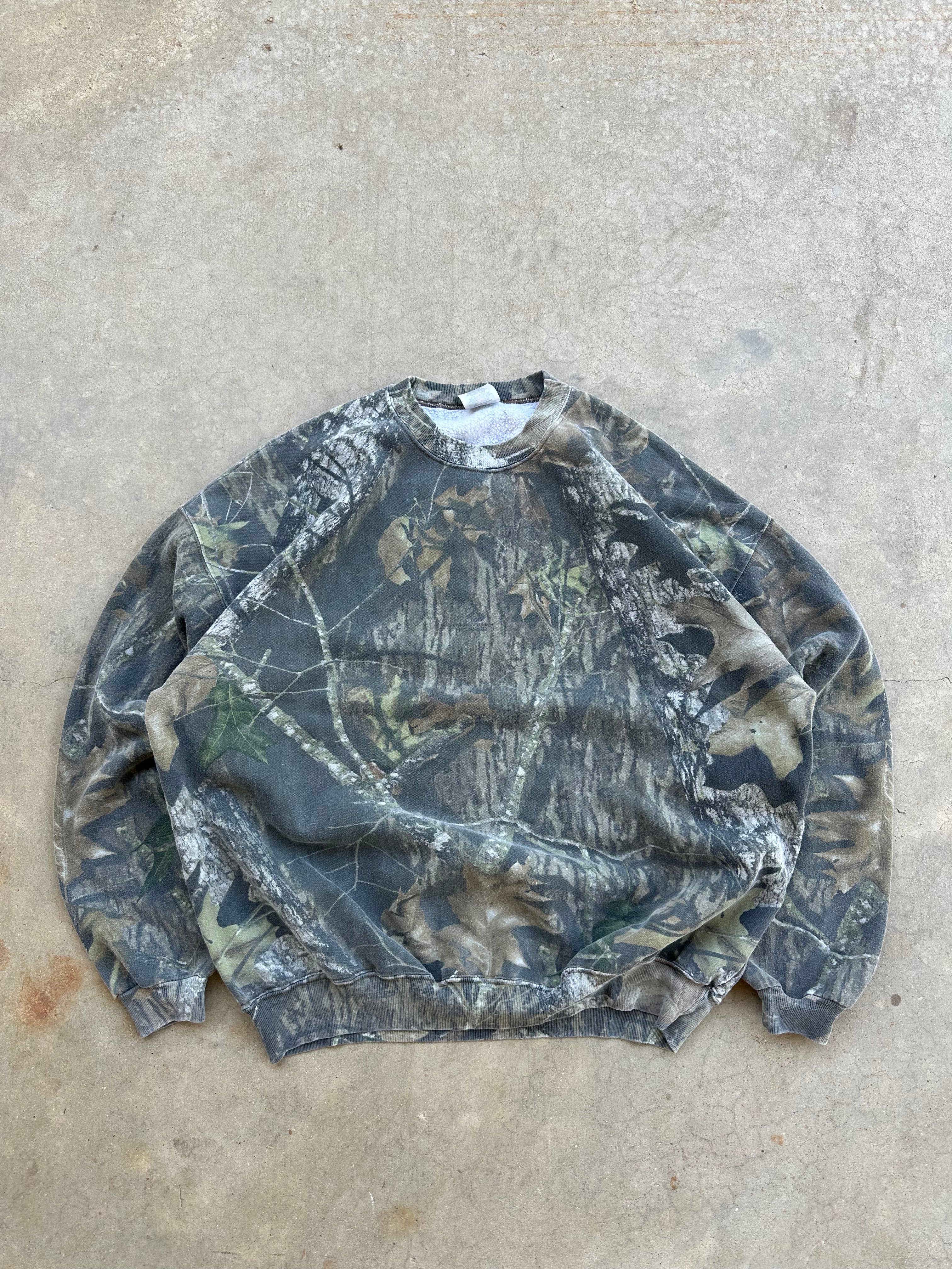 Vintage Faded Mossy Oak Camo Crewneck (XXL)