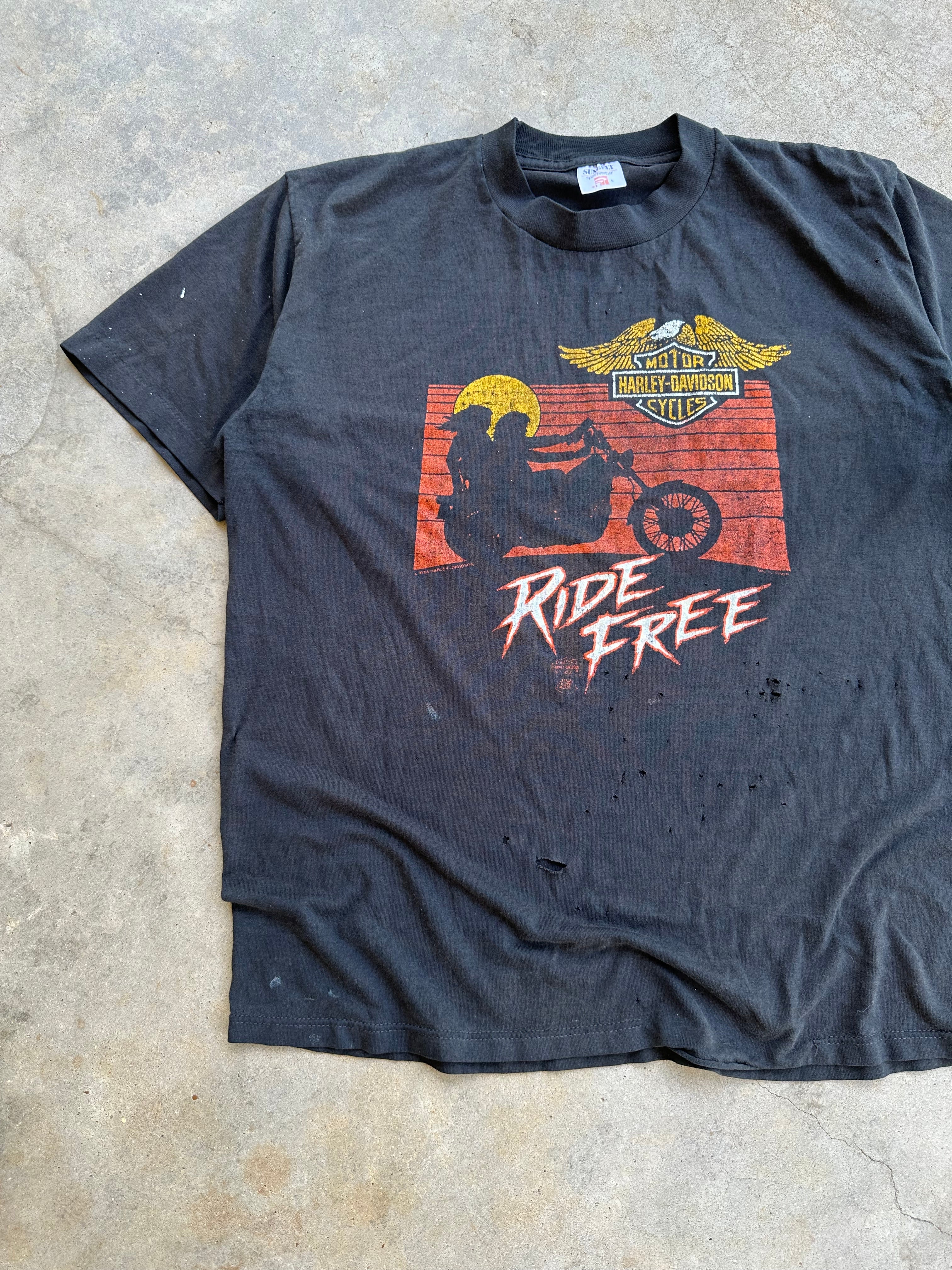 1980s Thrashed Harley Davidson Ride Free T-Shirt (M)