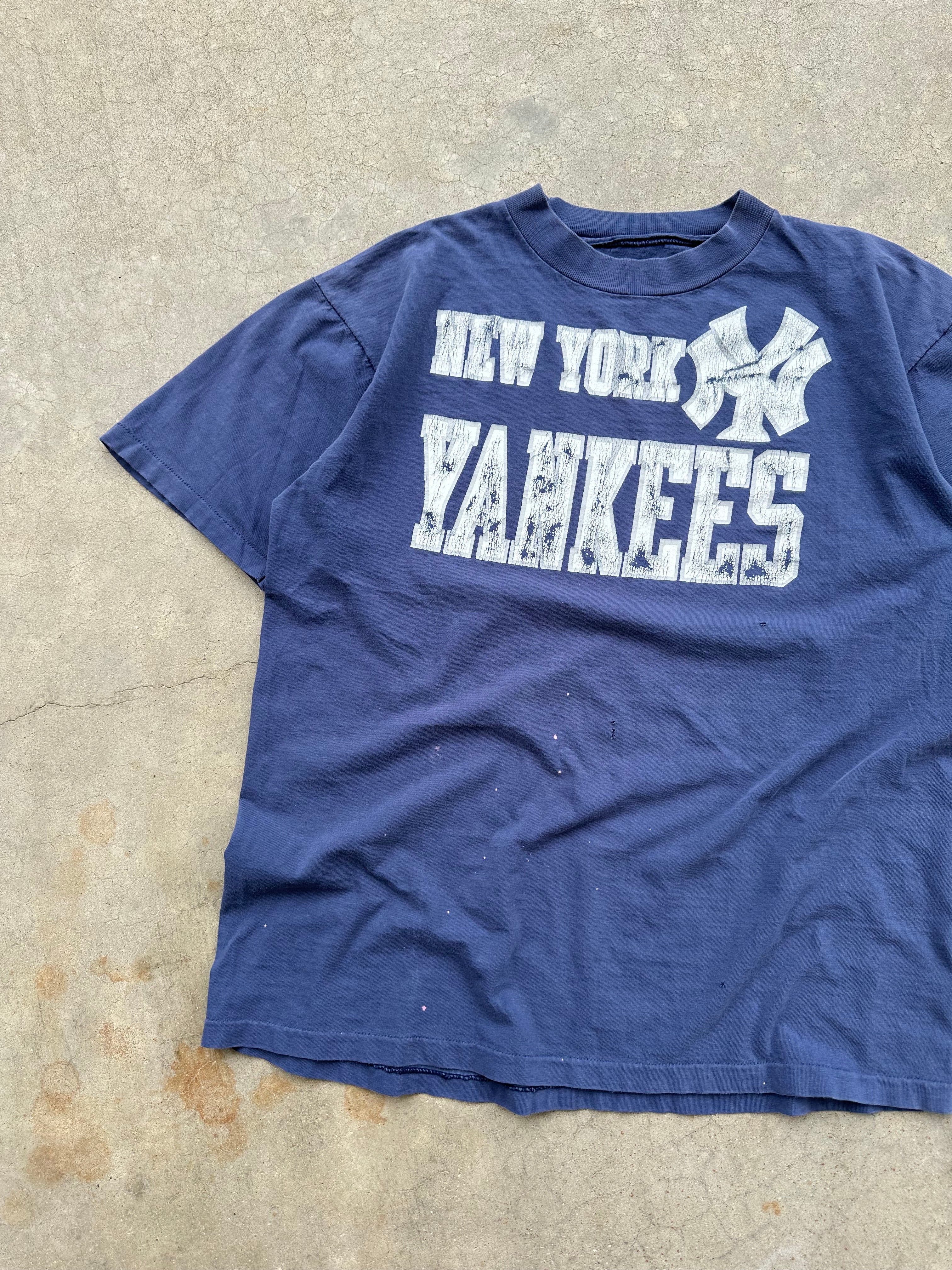 1990’s Faded/Worn New York Yankees T-Shirt (L)