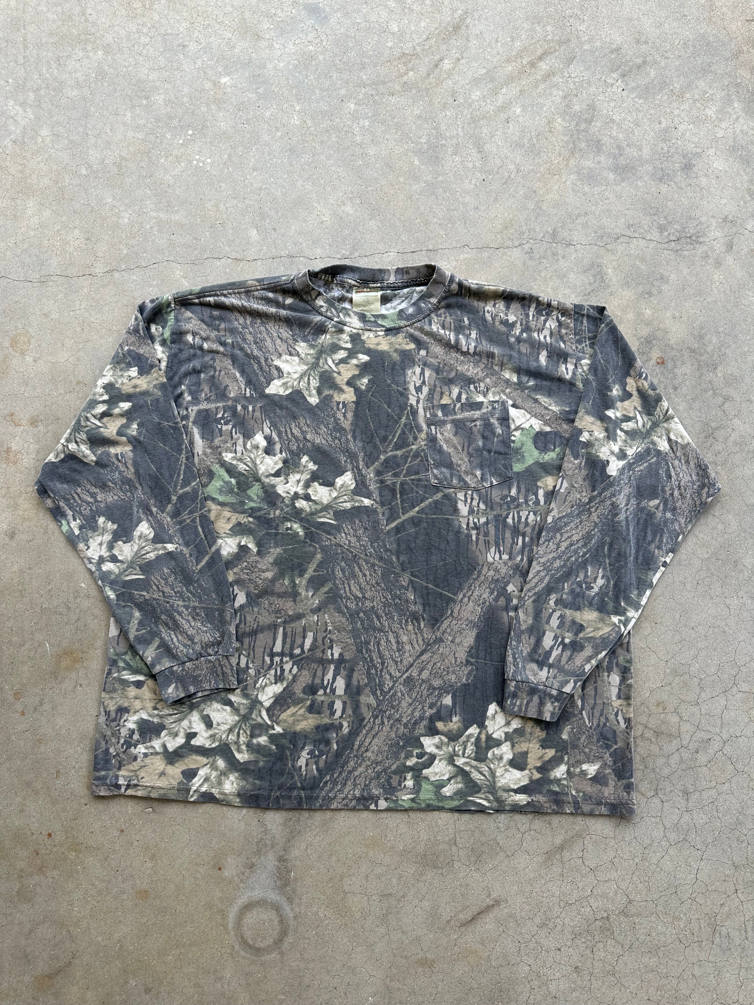 Vintage MossyOak Breakup Camo Long Sleeve Shirt (XXL)