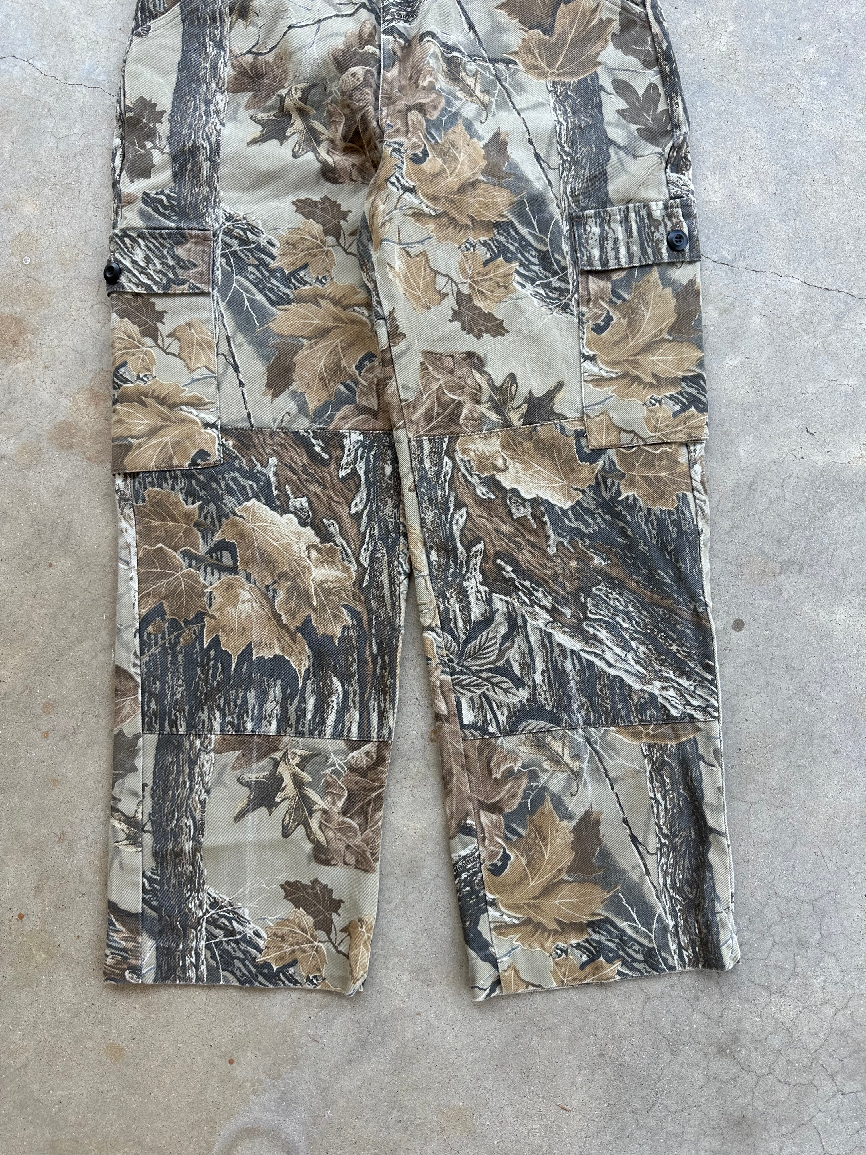 1990s Realtree Camo Canvas Cargo Pants (34”x29”)