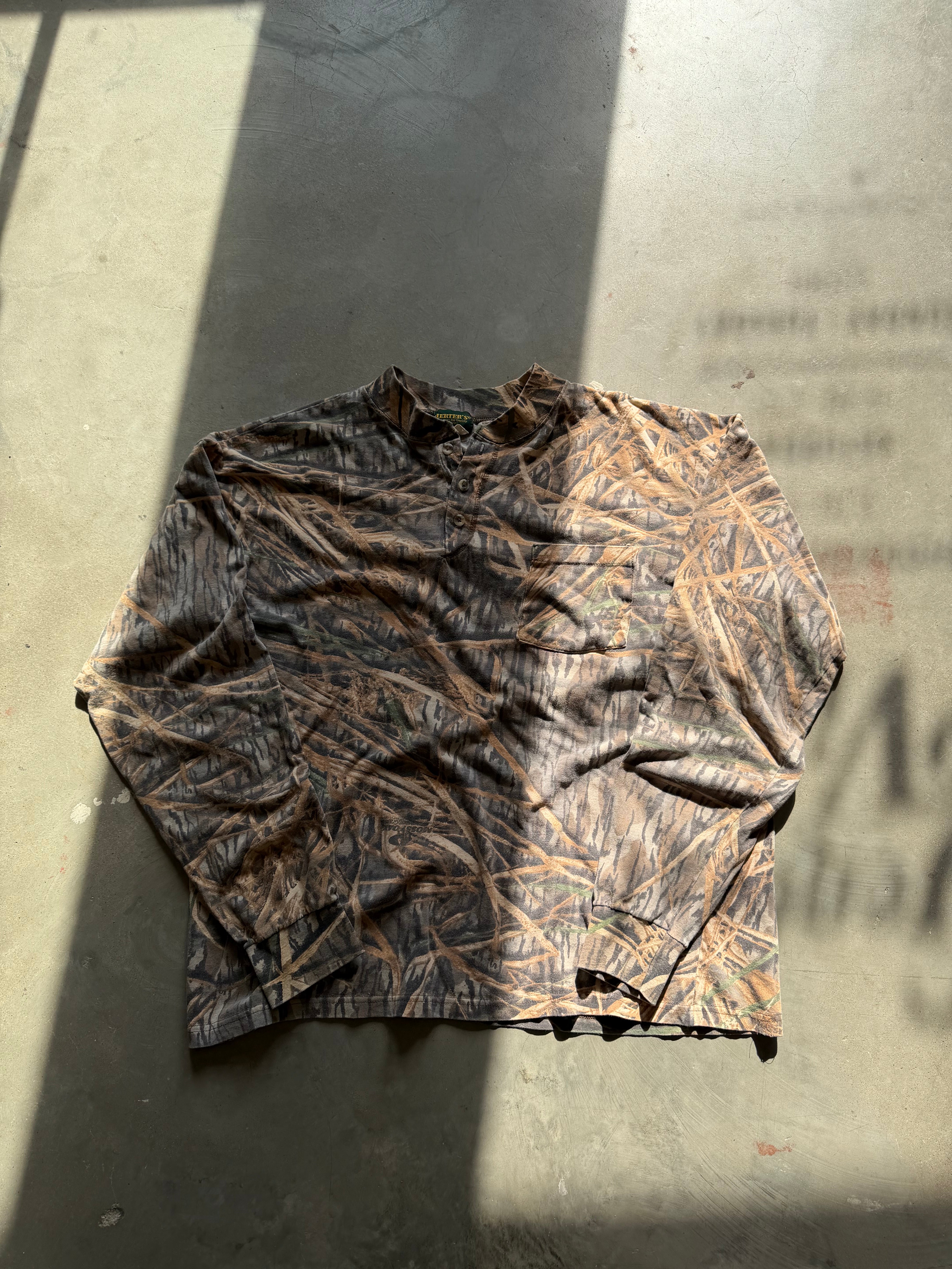 Vintage Mossy Oak Shadow Grass Camo Henley Shirt (XL)