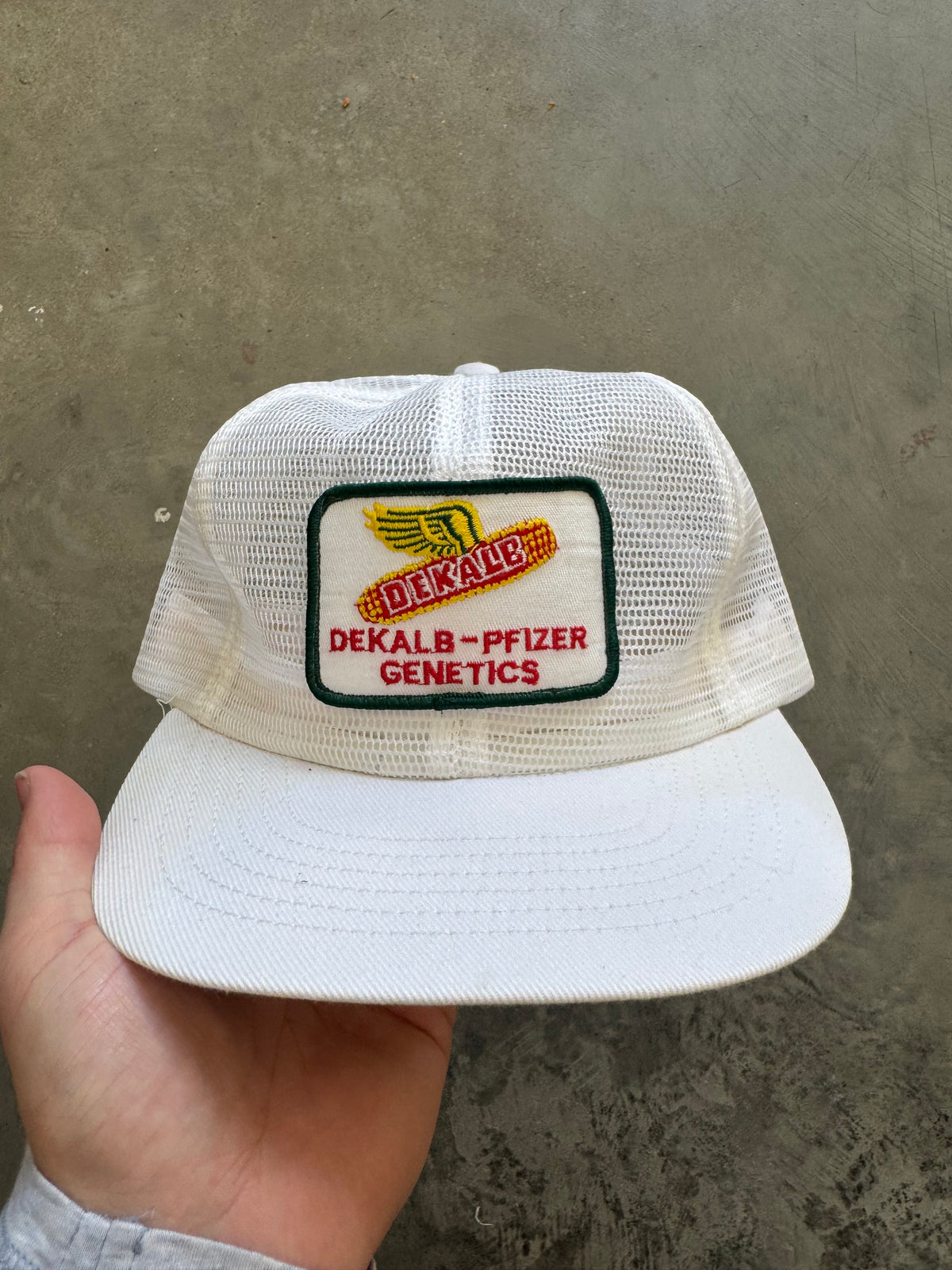 Vintage Dekalb Pfizer All Mesh Trucker