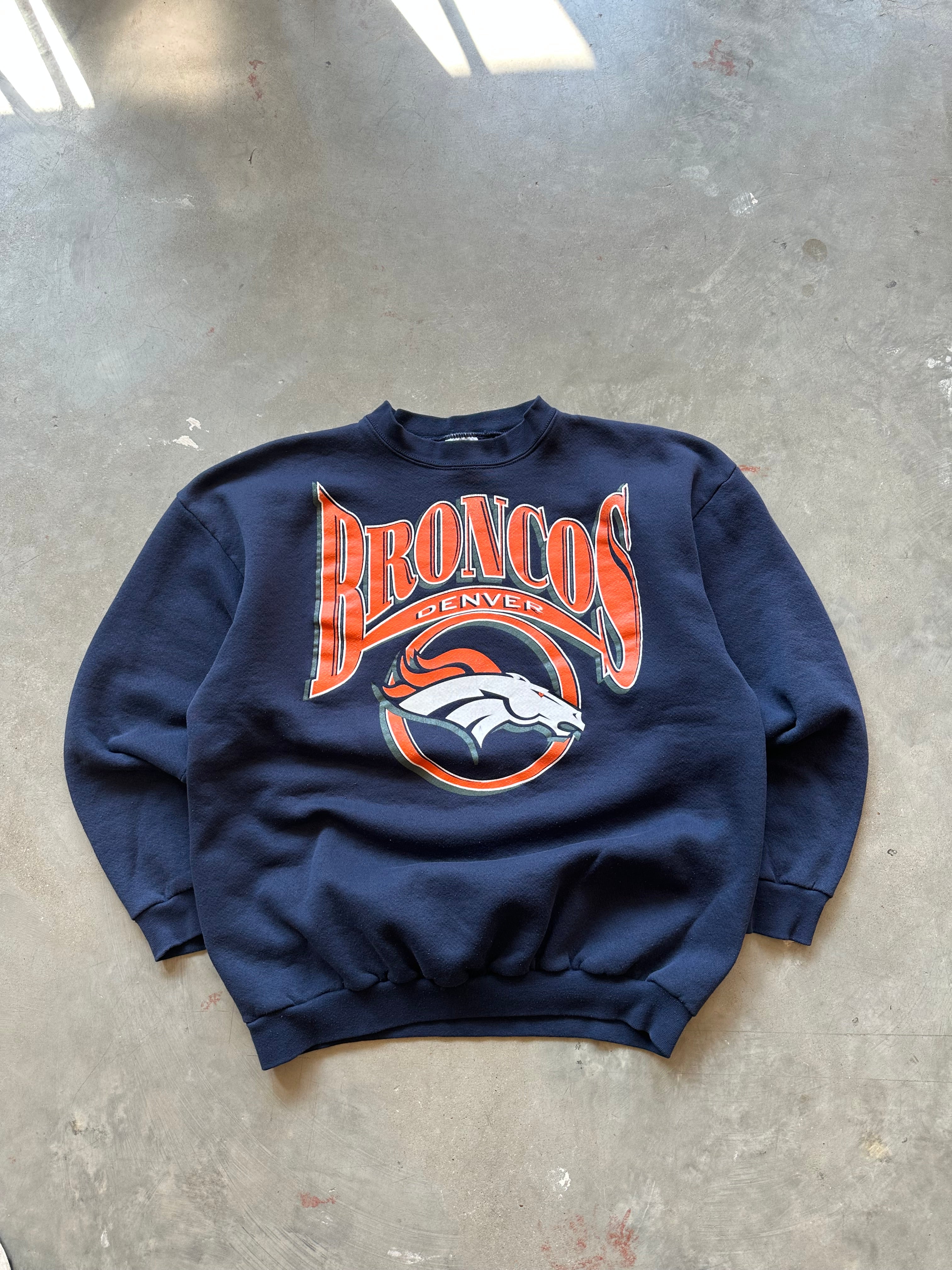 Vintage Denver Broncos Logo 7 Crewneck (XL)
