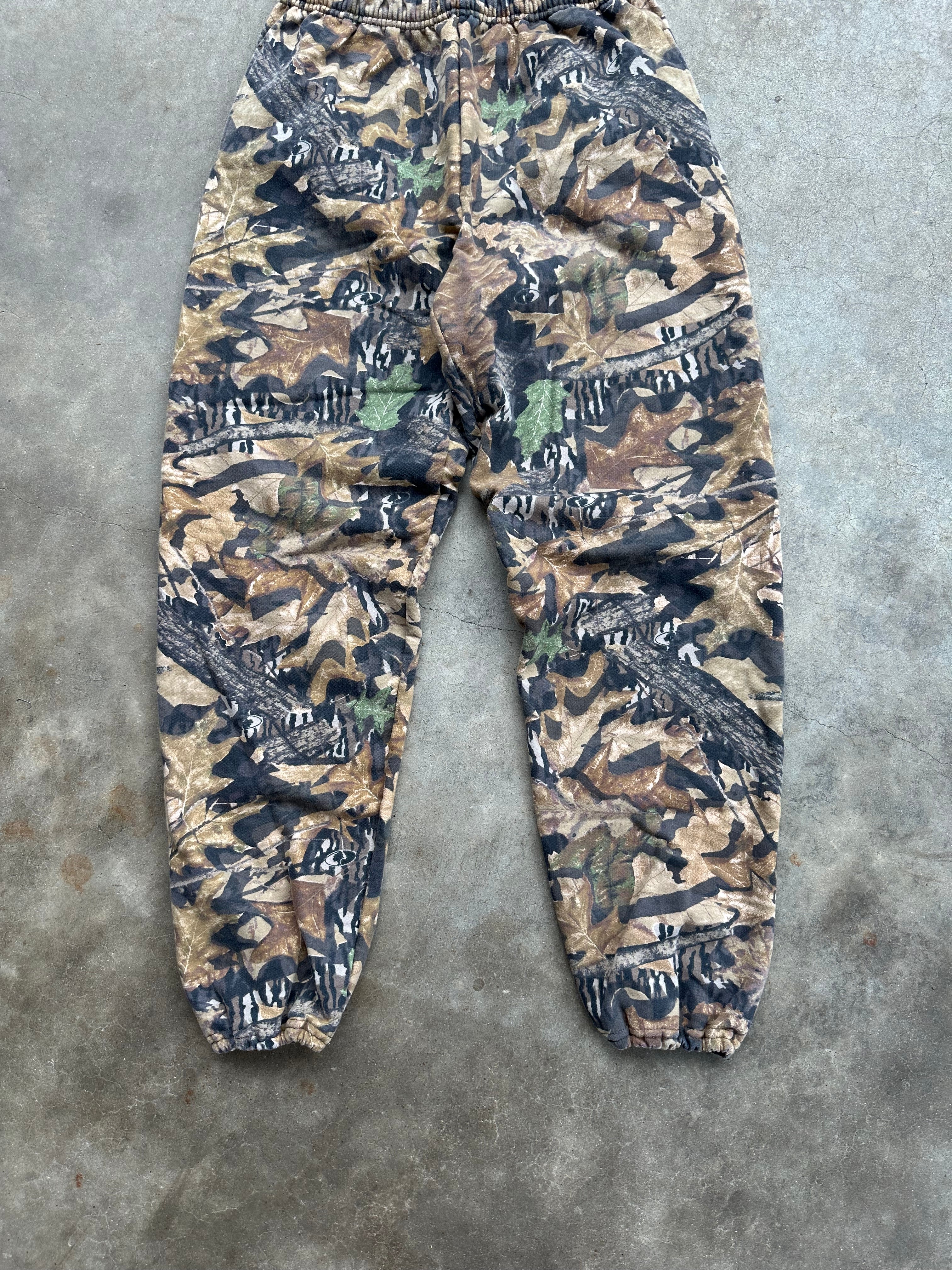 1990s Jerzees Forrest Floor Camo Sweatpants (L)