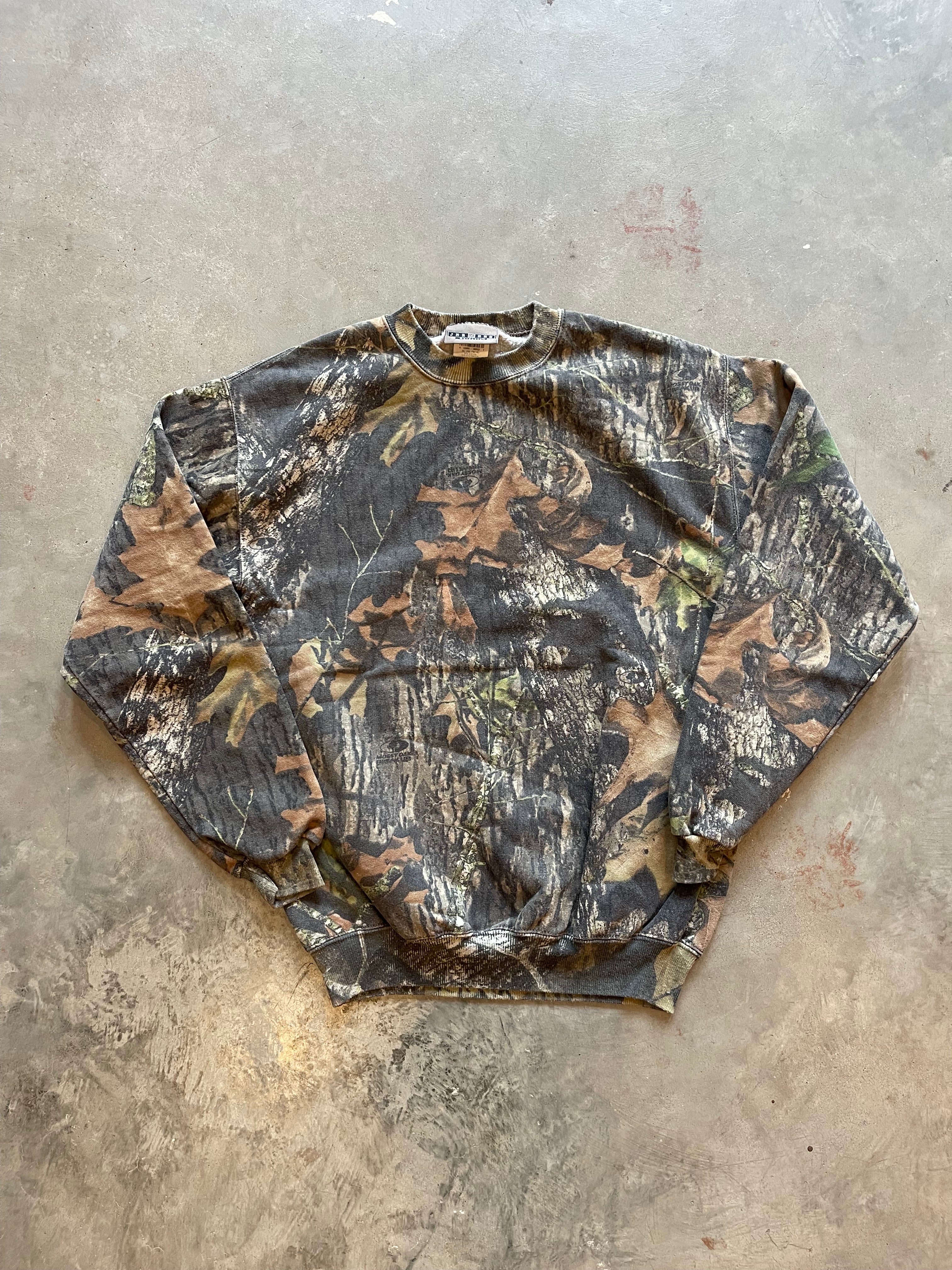 2000’s Mossy Oak Camo Cotton Crewneck (Youth XL)