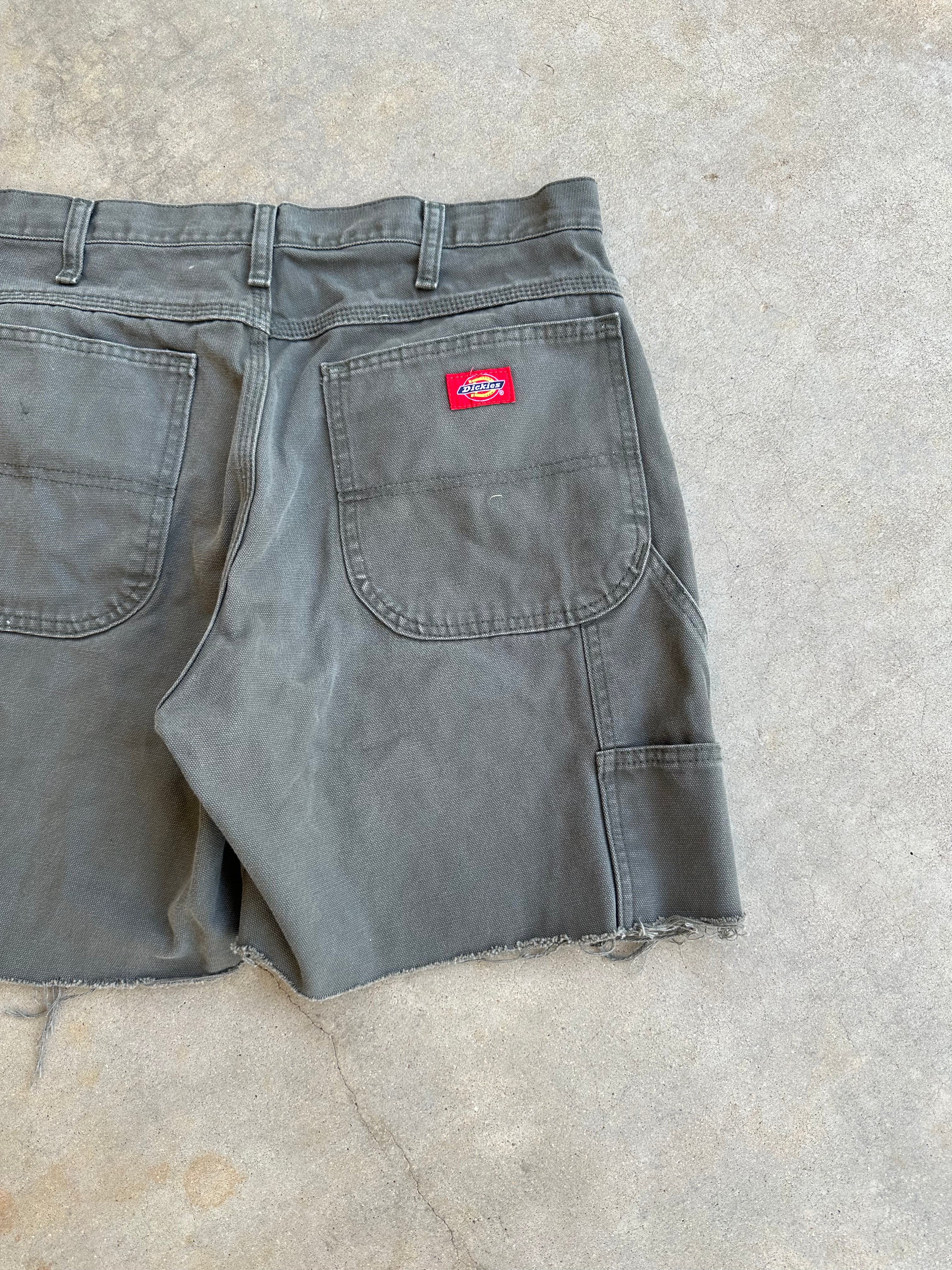 Vintage Dickies Carpenter Shorts (34"x6.5")