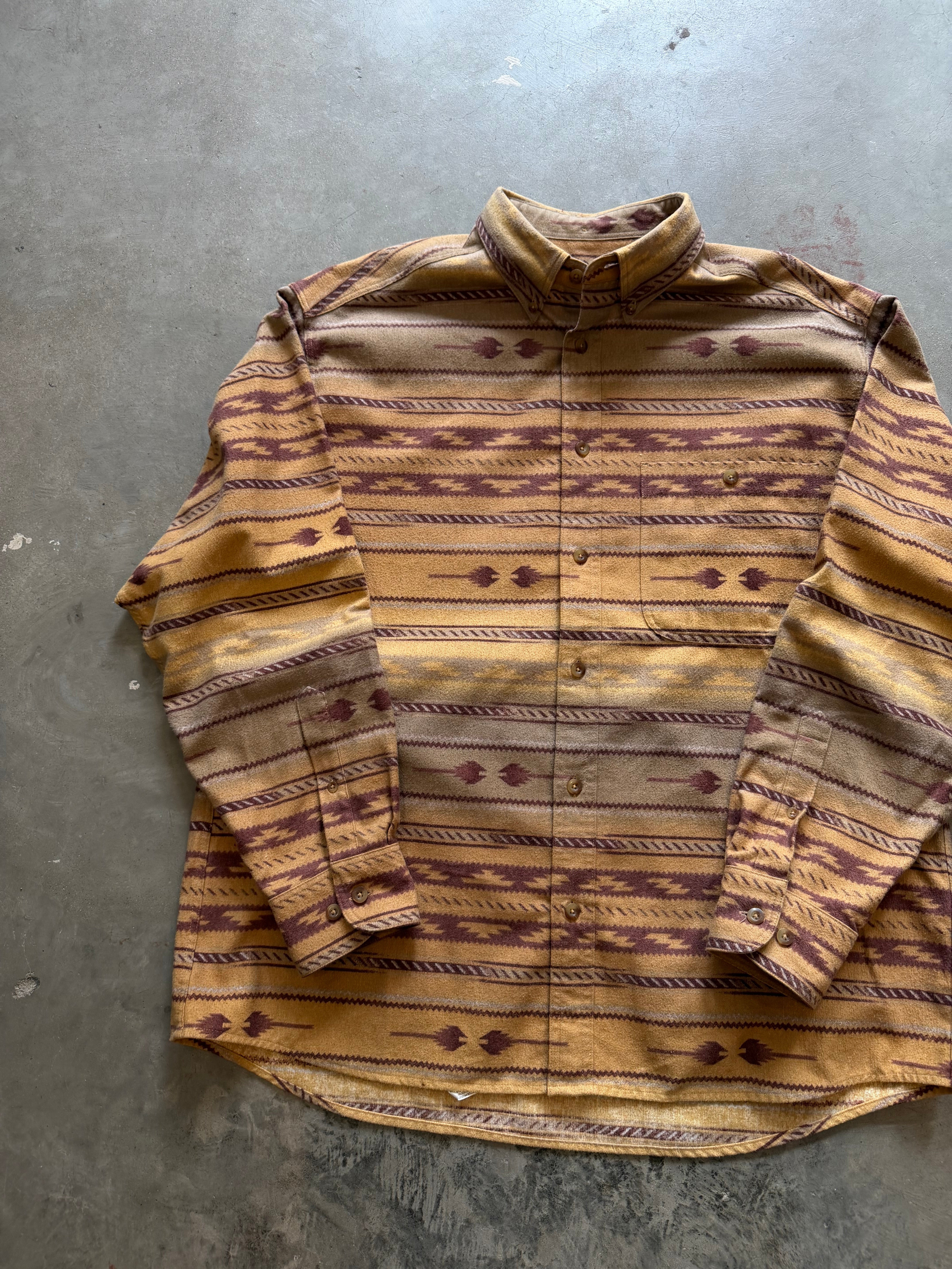 00’s Cabela’s Aztec Chamois Button Up (L)