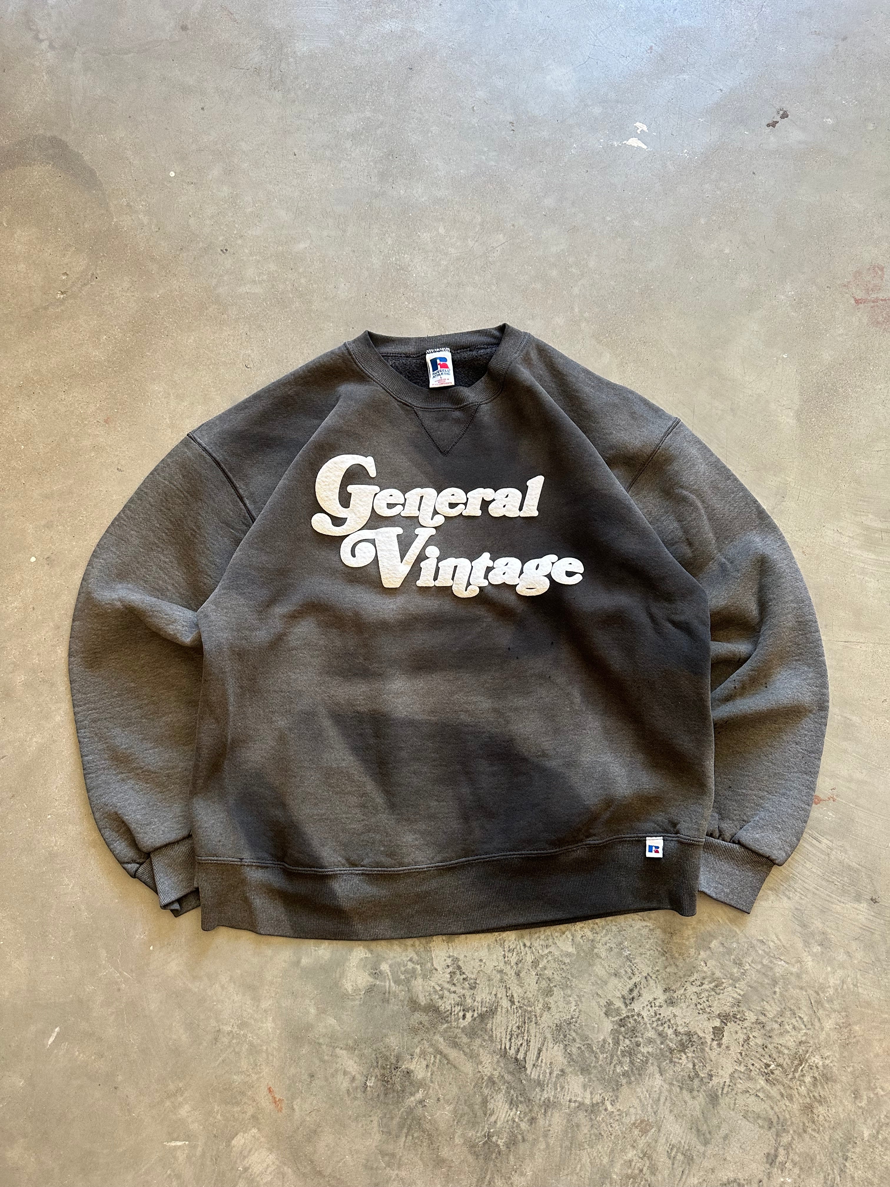 General Vintage Puff Print Crewneck (L)