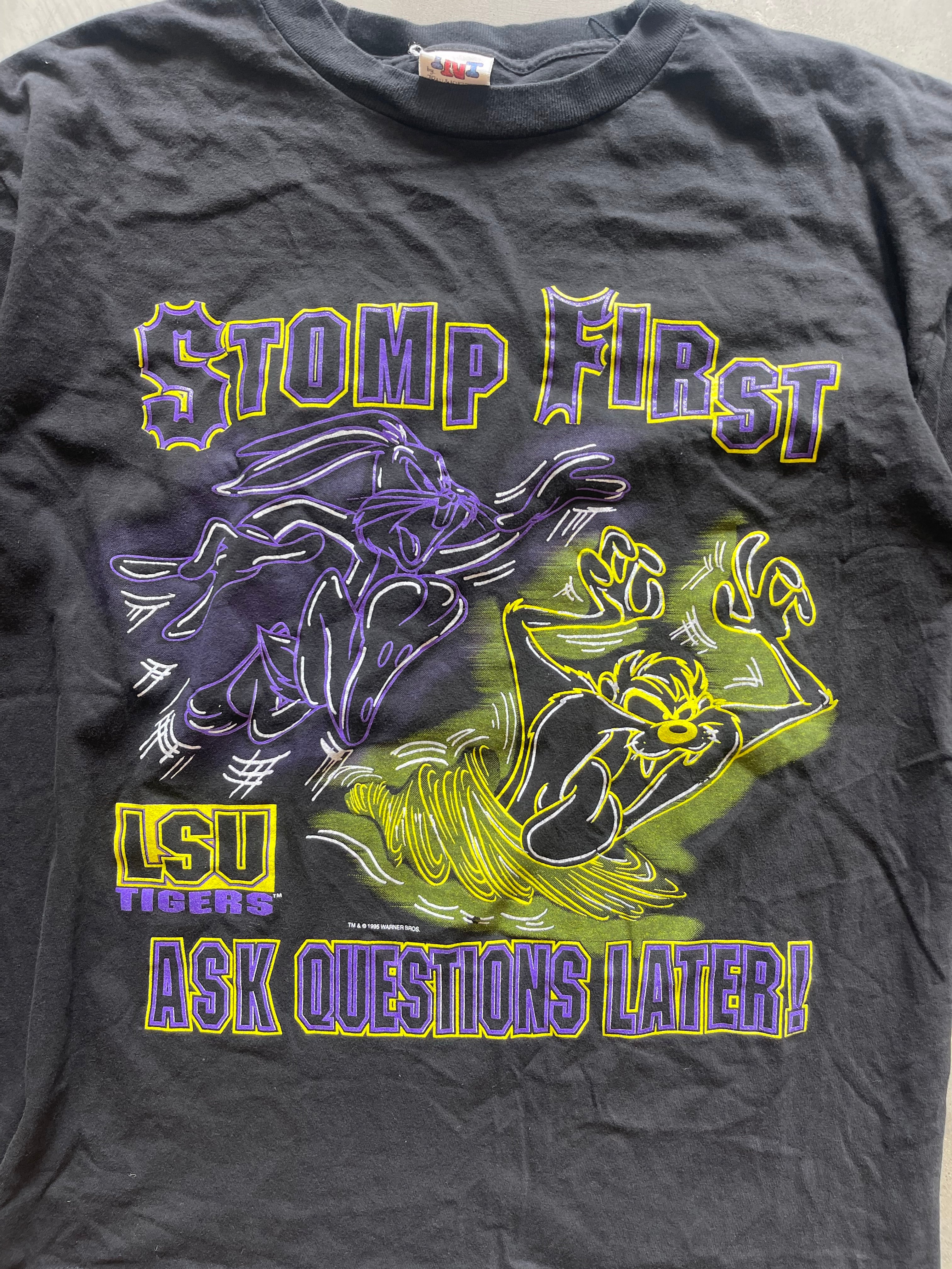1995 Looney Toons LSU Tigers T-Shirt (XL)