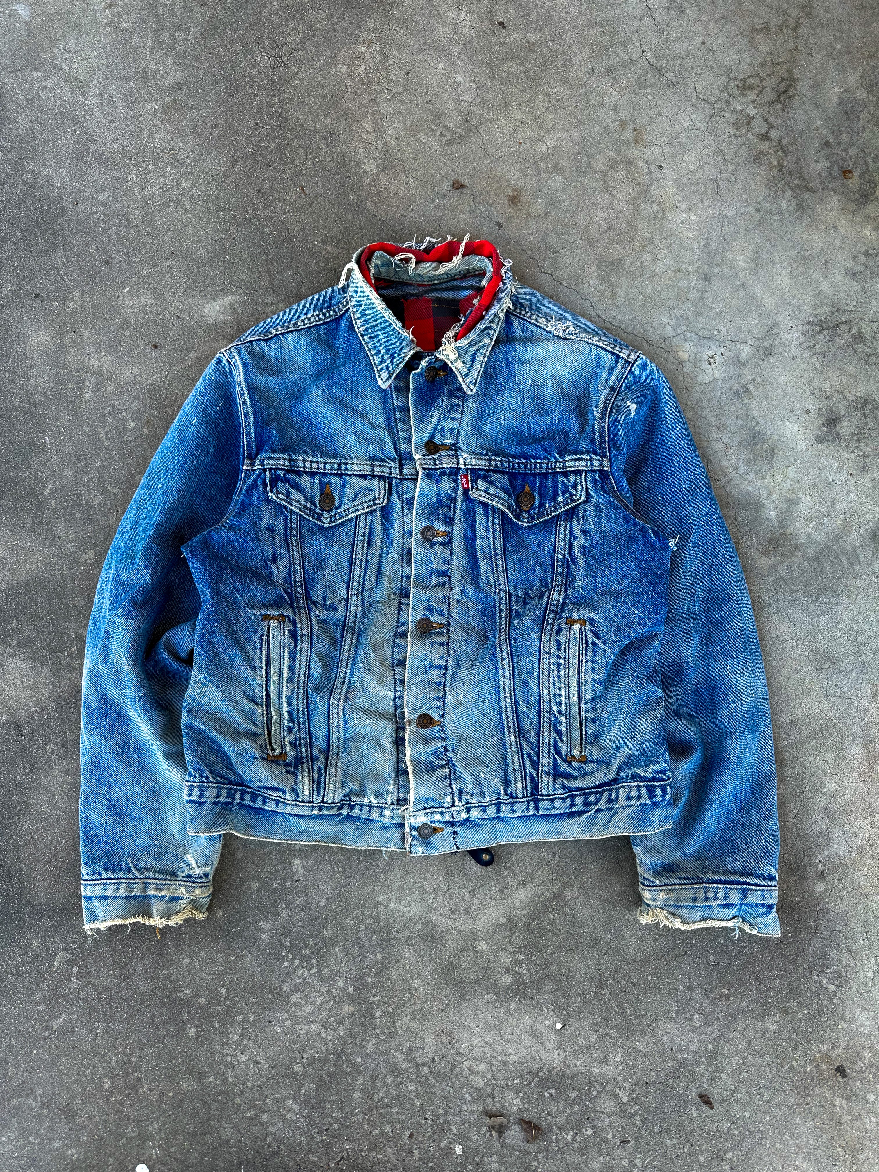 1990s Distressed Levi’s Flannel Lined Trucker Jacket (M)