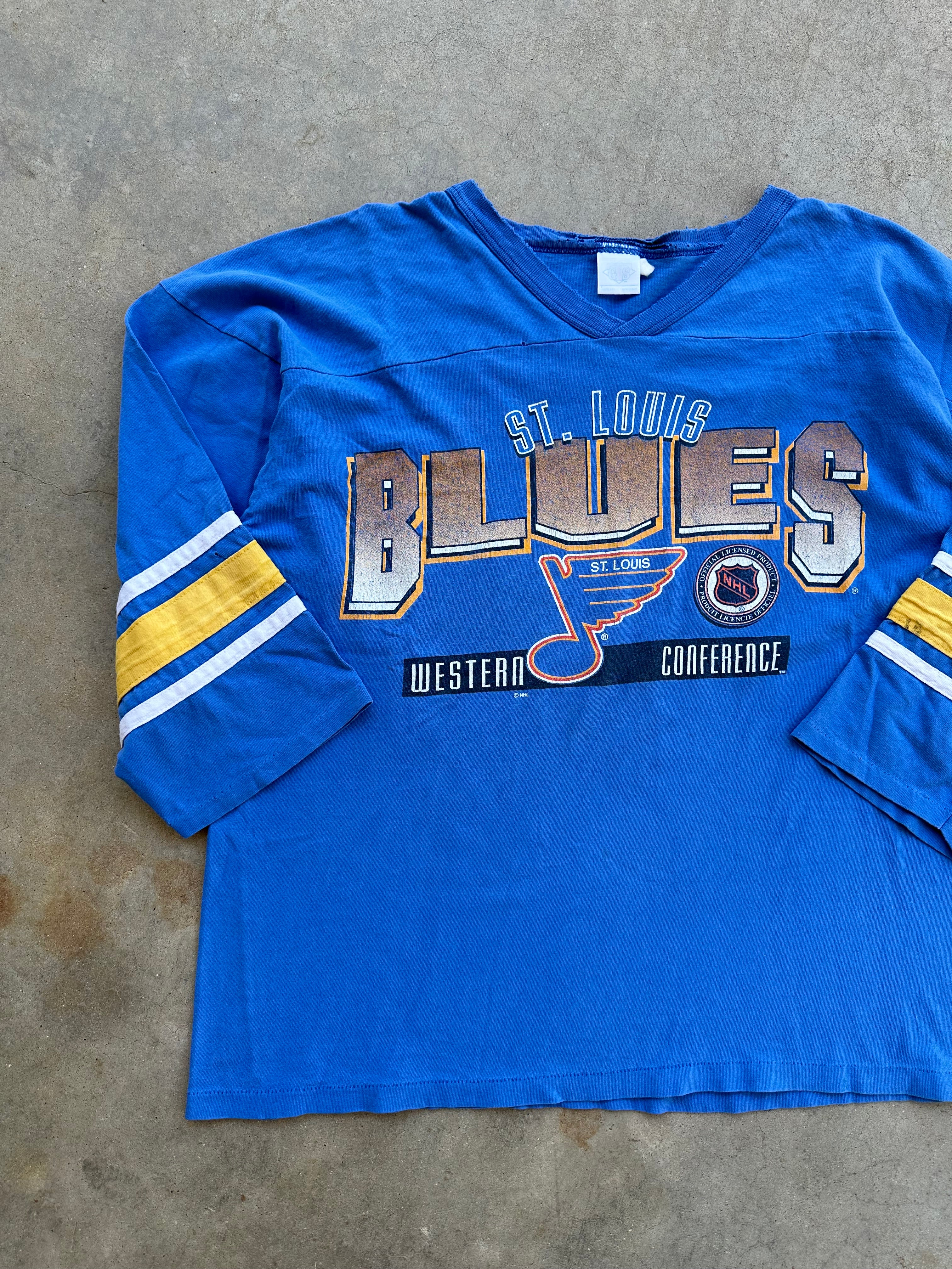 1990s Distressed St. Louis Blues 3/4 Sleeve T-Shirt (XL)