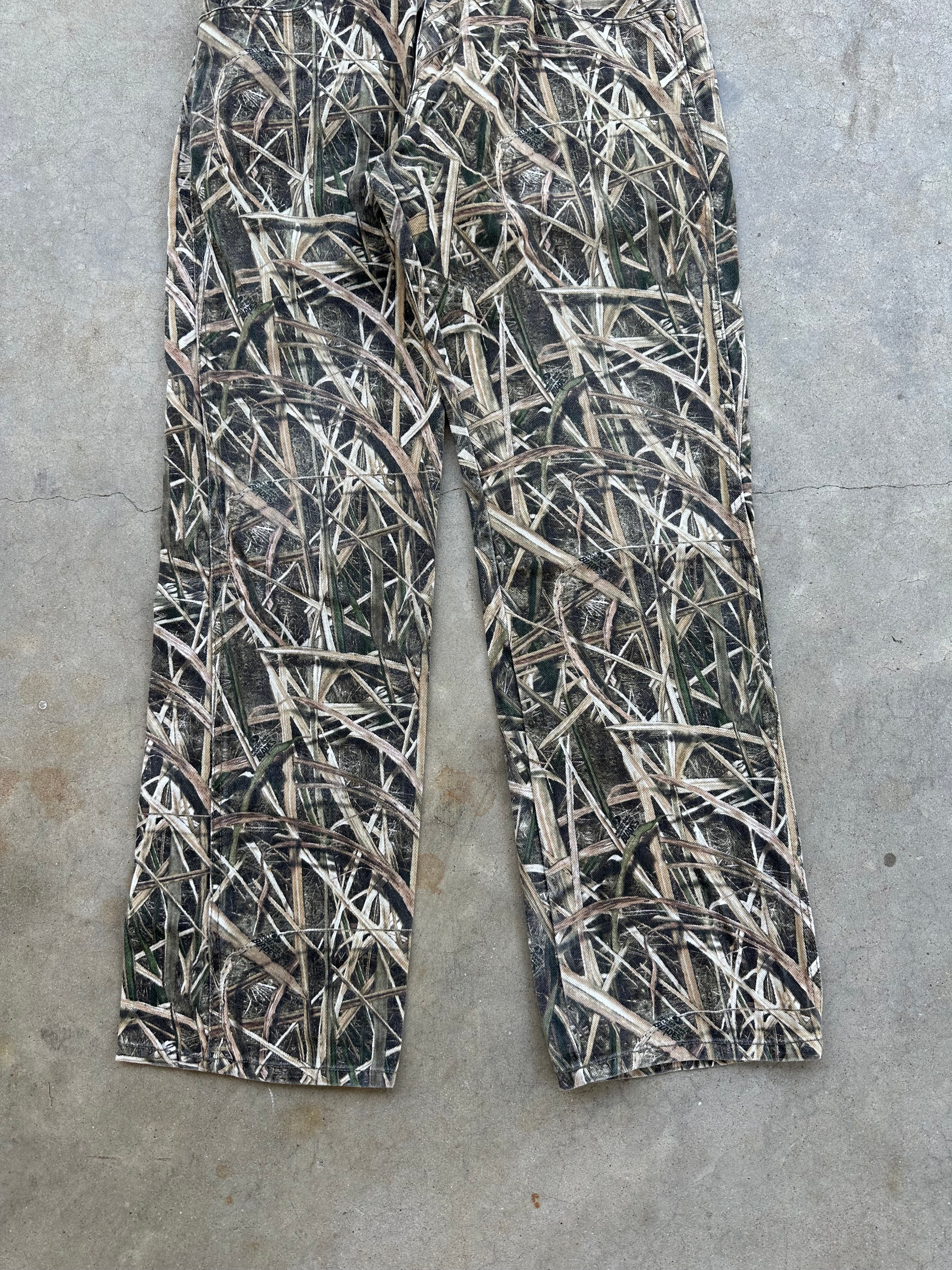 Y2K Mossy Oak Denim Camo Pants (34”x32”)