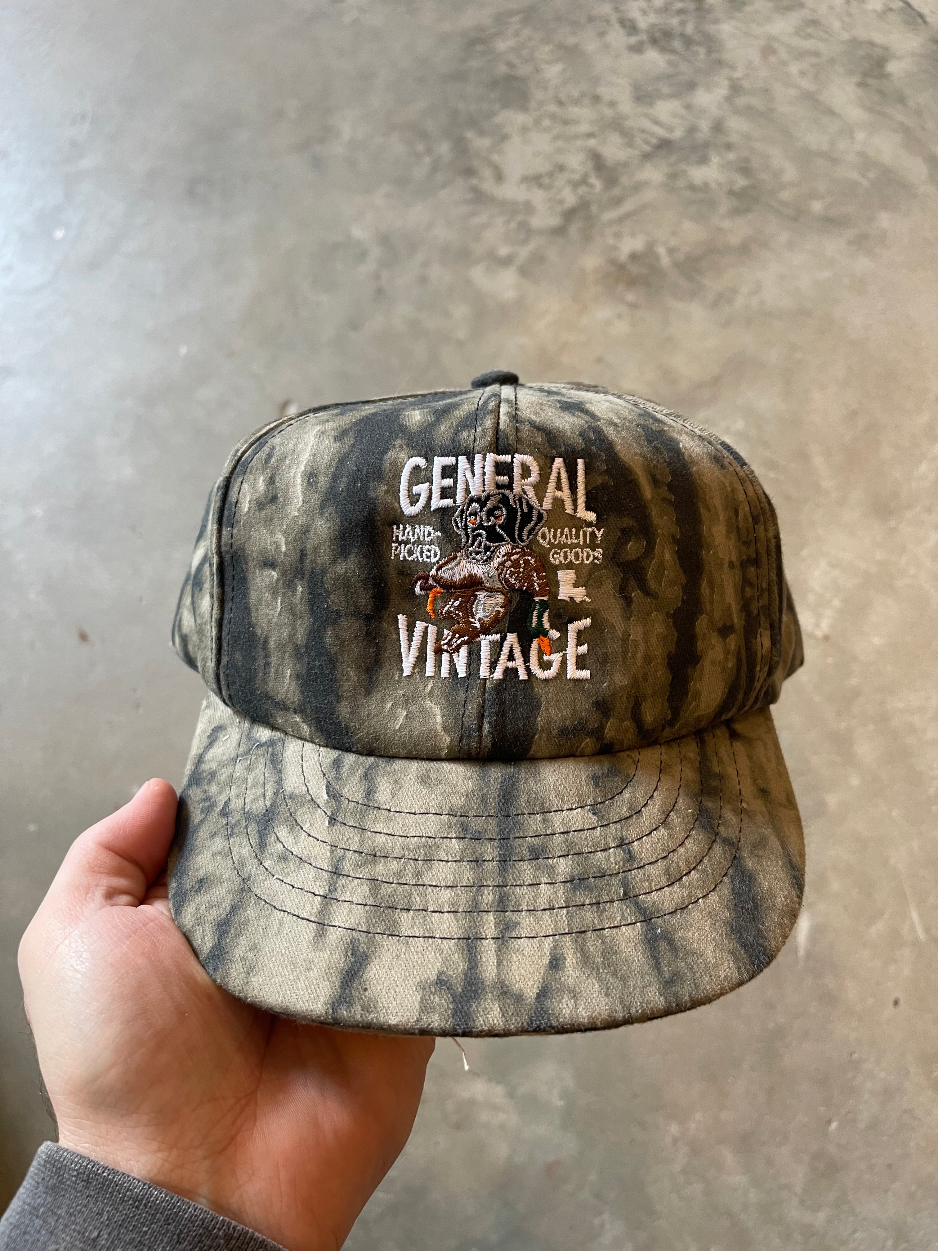 General Vintage Duck Dog Logo Camo Hat
