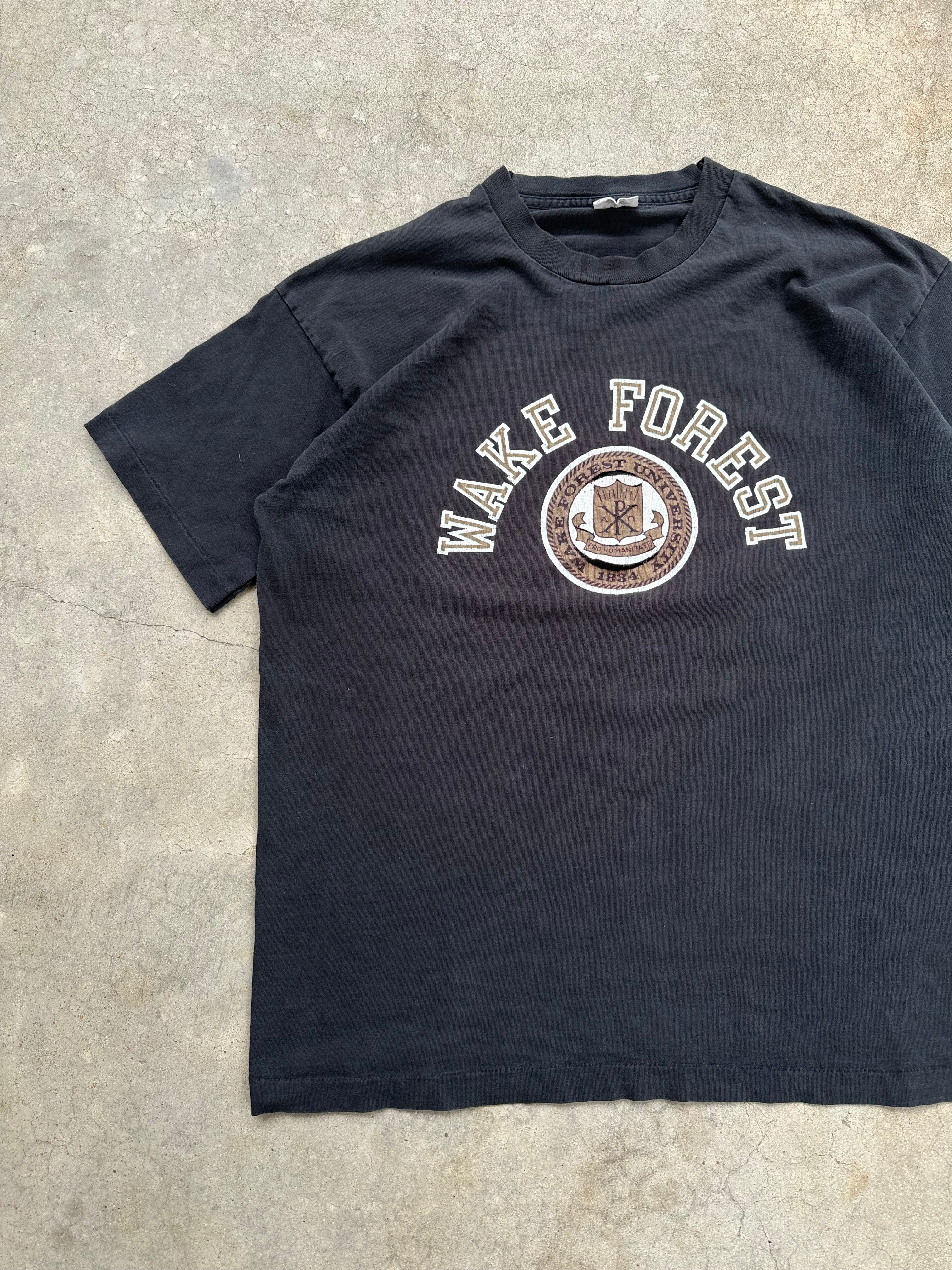 1990s Distressed Wake Forest T-Shirt (XL)