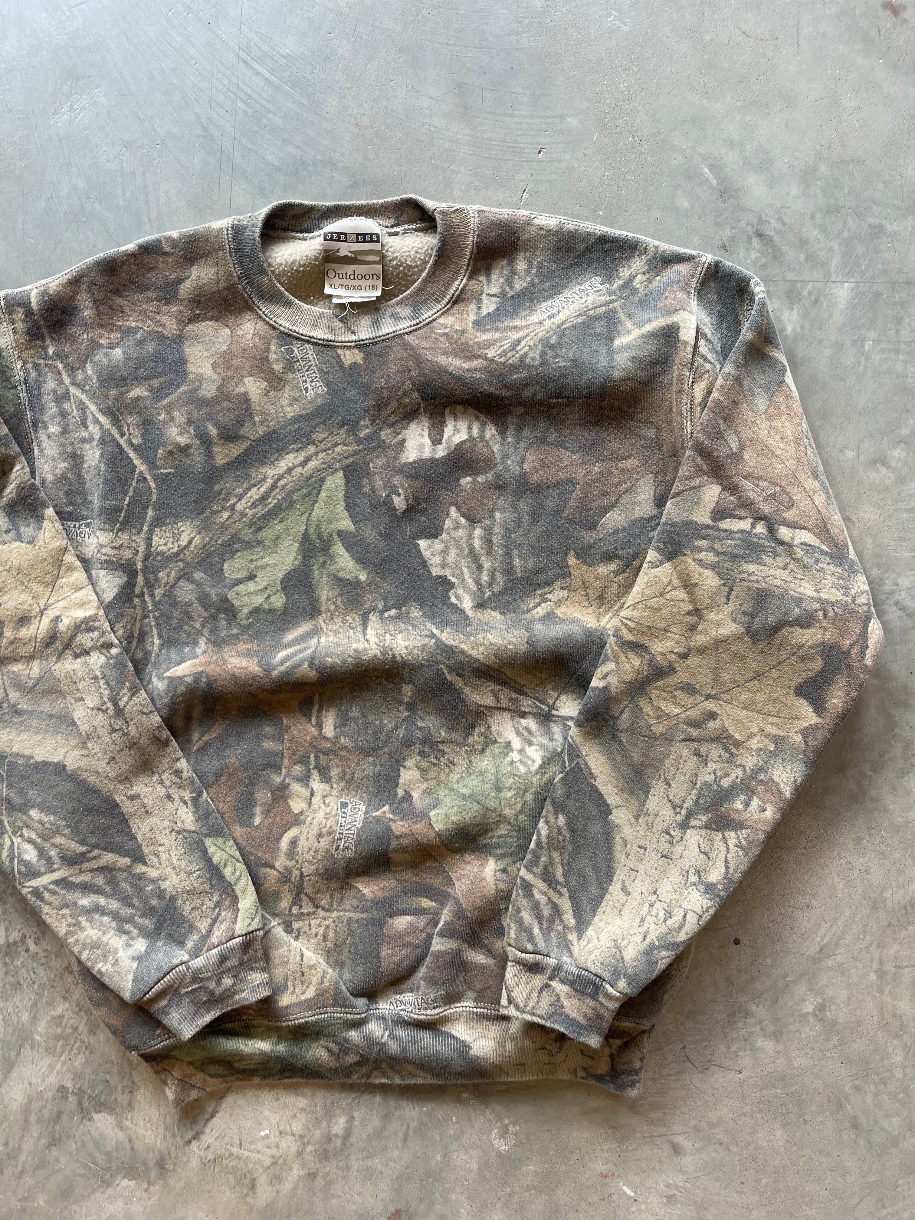 Vintage Realtree Camo Crewneck (Youth XL/ Adult XS)