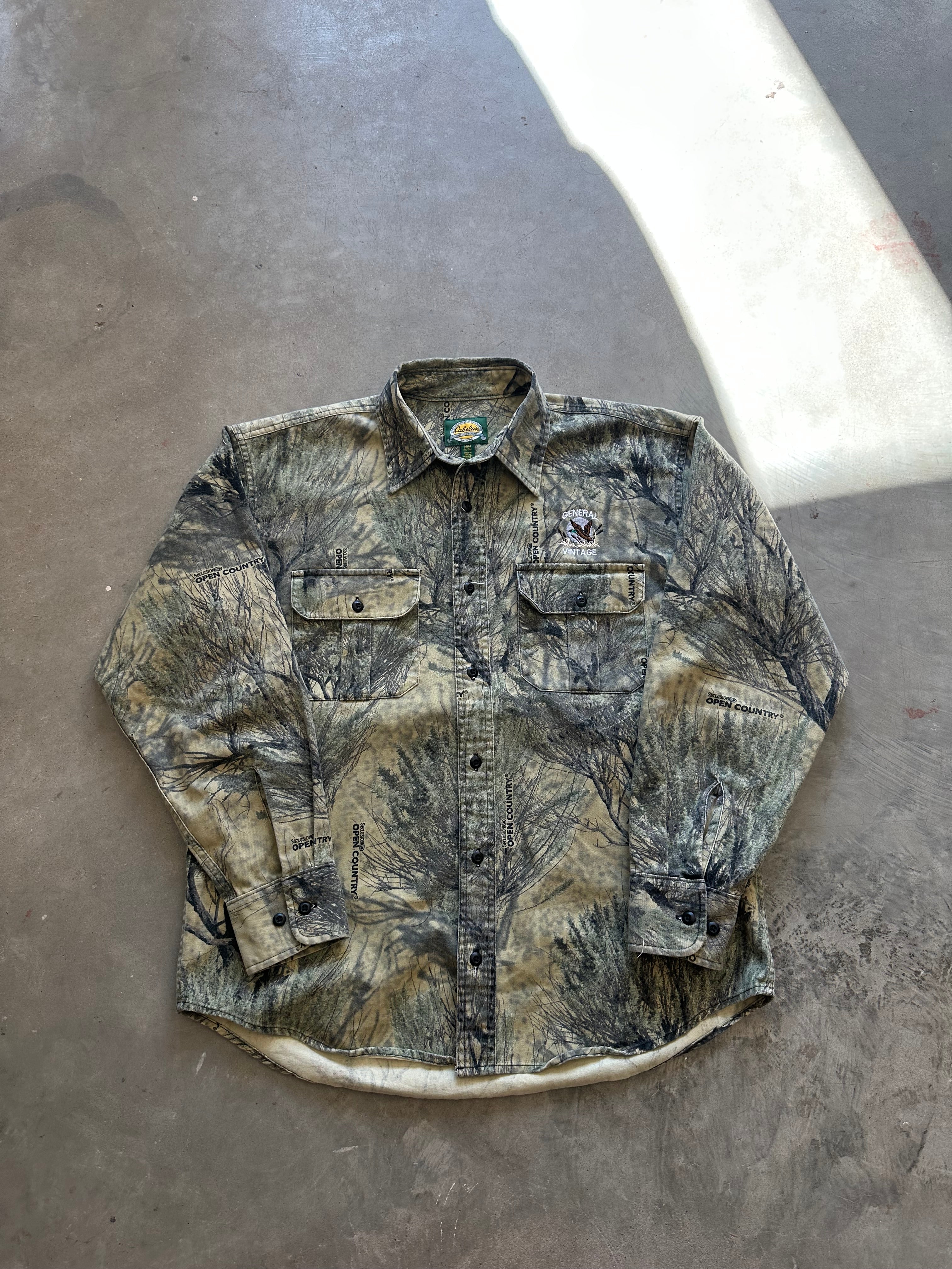 General Vintage Duck Logo Camo Button Up Shirt (M)