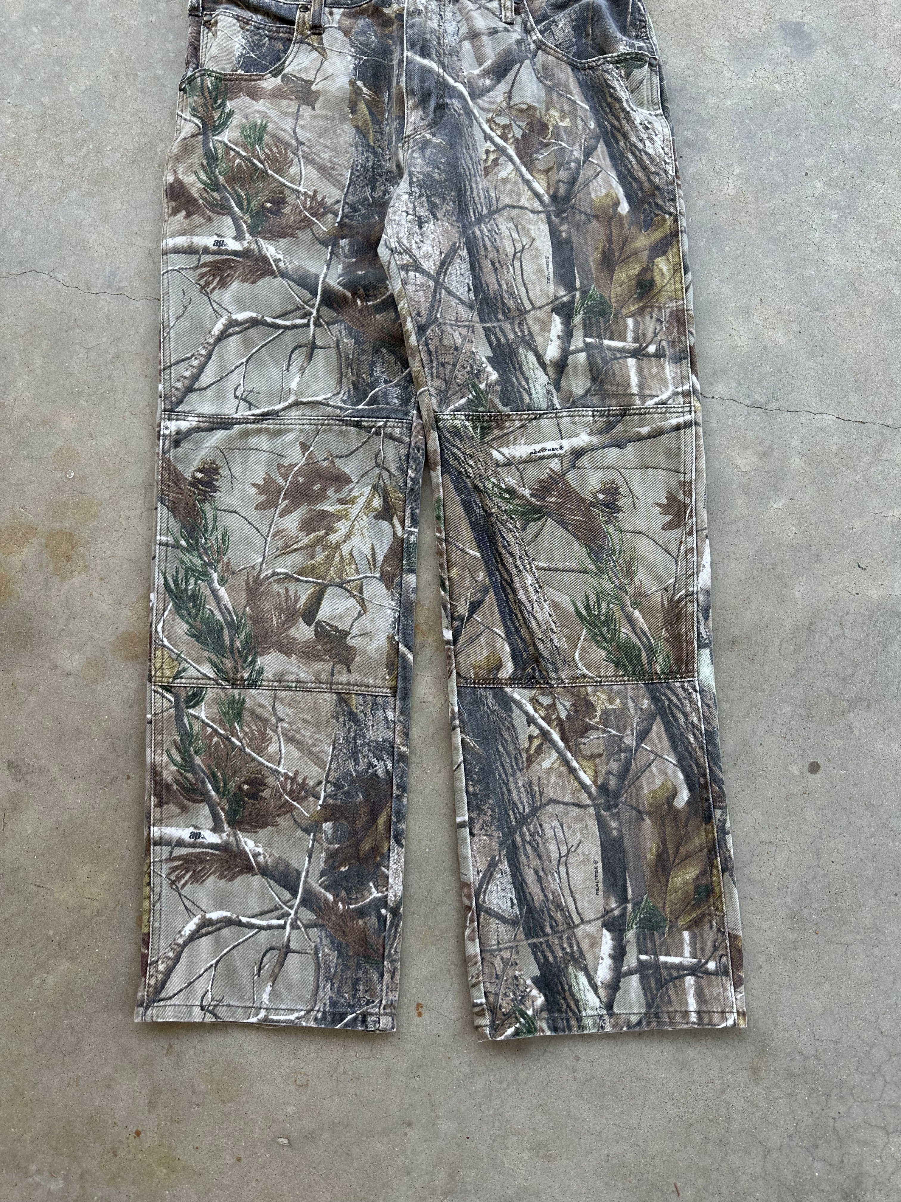 Y2K Realtree Camo Double Knee Pants (34”x30”)