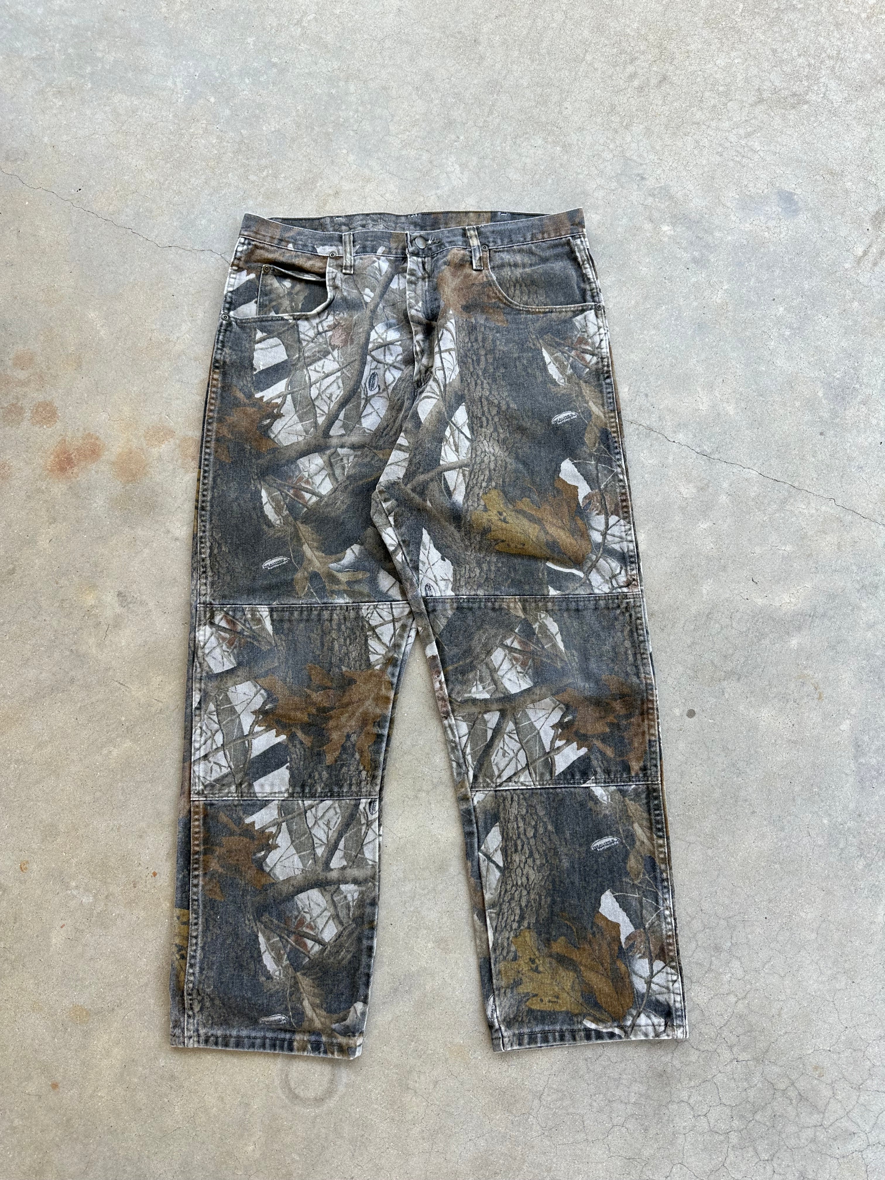 1990s Wrangler Camo Double Knees Pants (36”x30”)