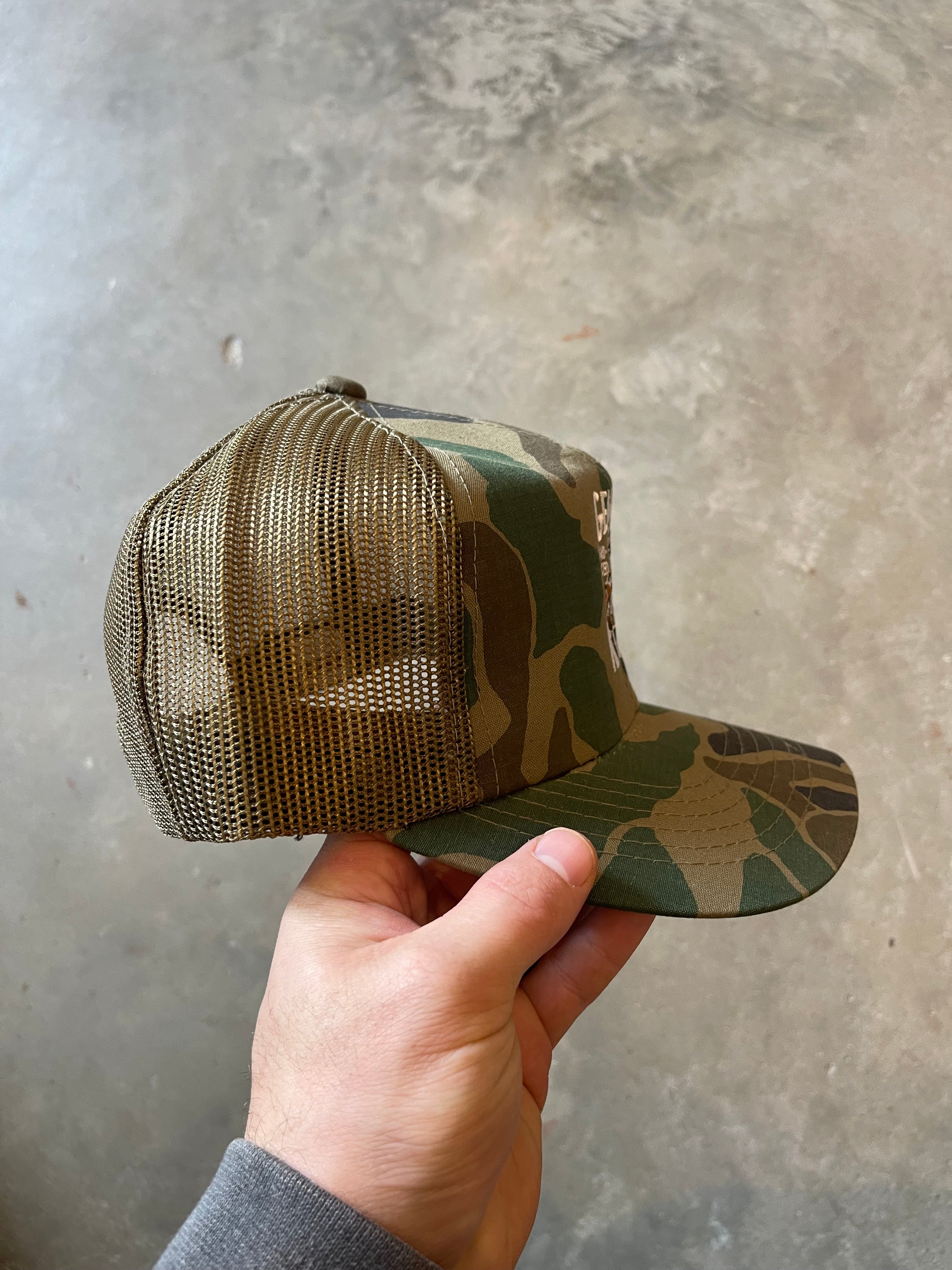 General Vintage Duck Dog Logo Camo Hat