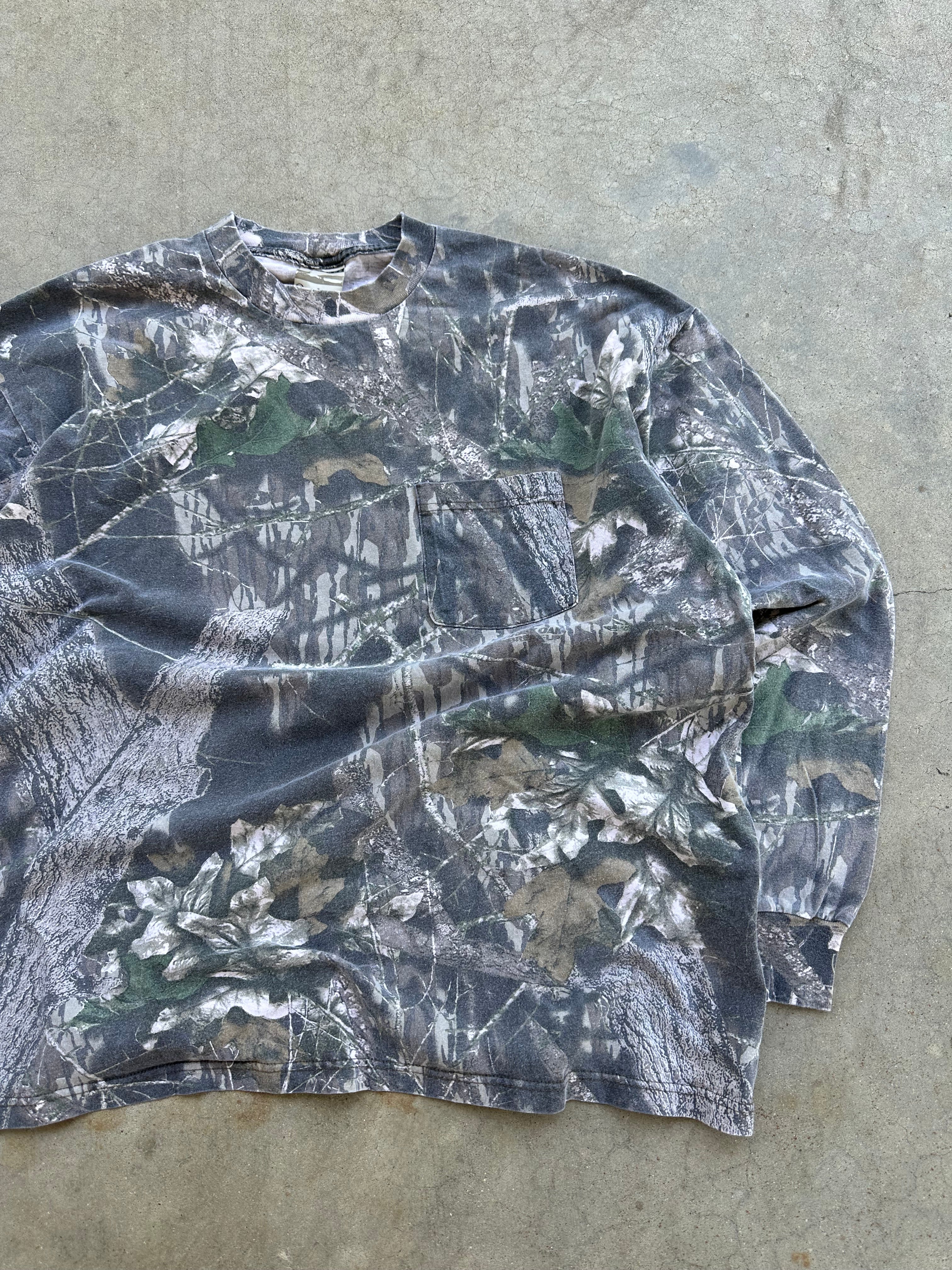 1990s Faded Jerzees Camo Longsleeve (XL)