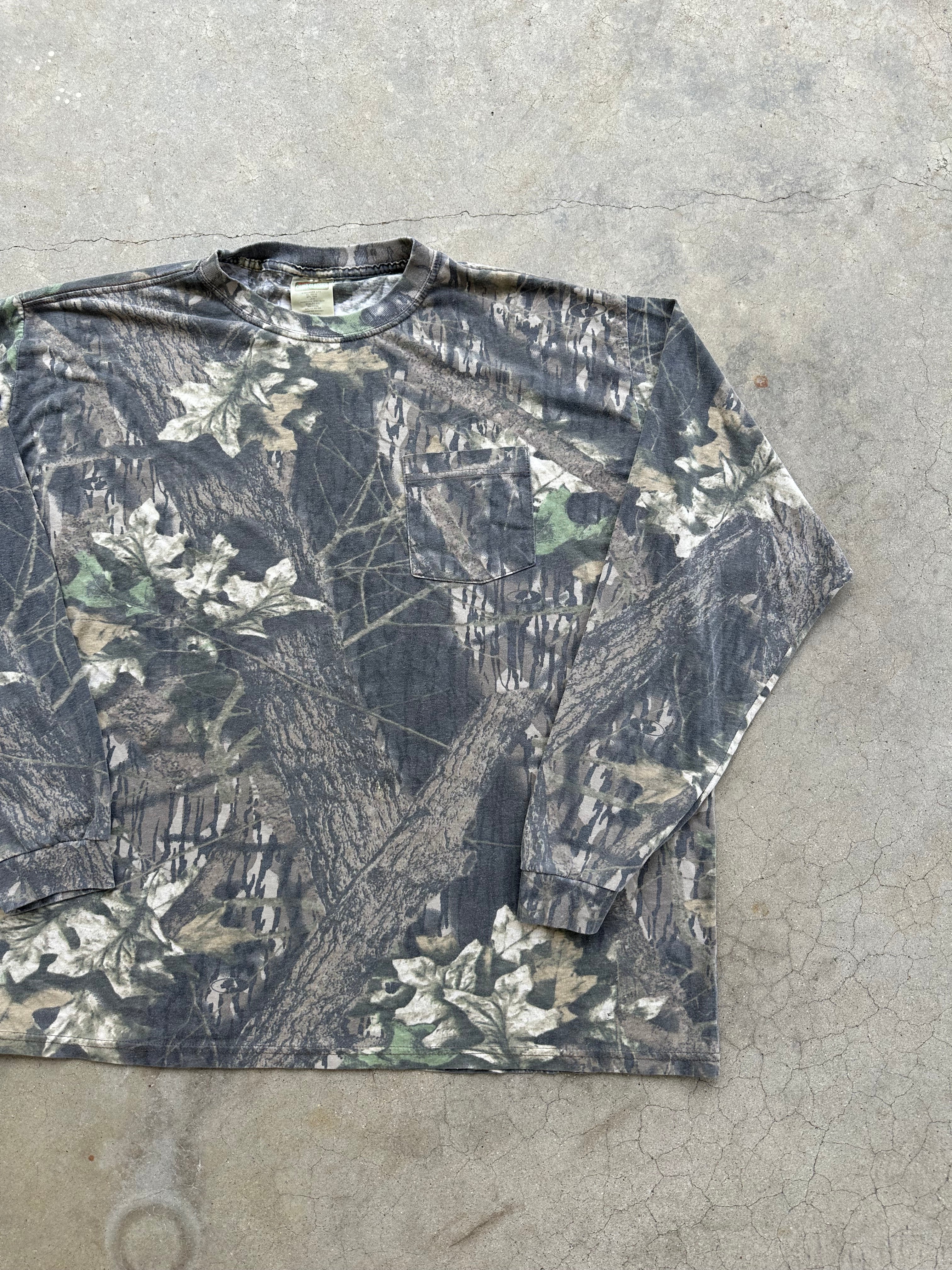 Vintage MossyOak Breakup Camo Long Sleeve Shirt (XXL)