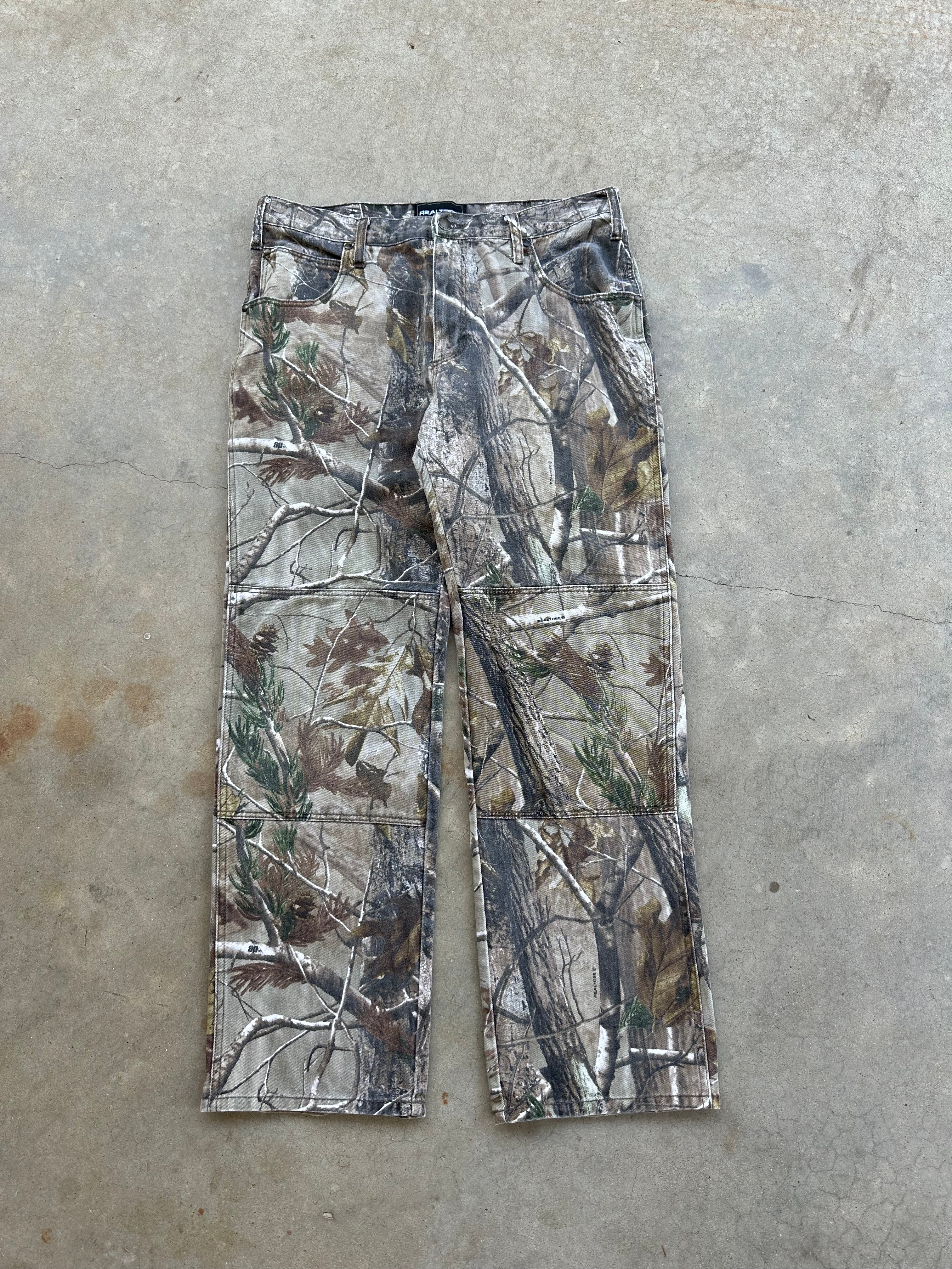 Y2K Realtree Camo Double Knee Pants (34”x30”)