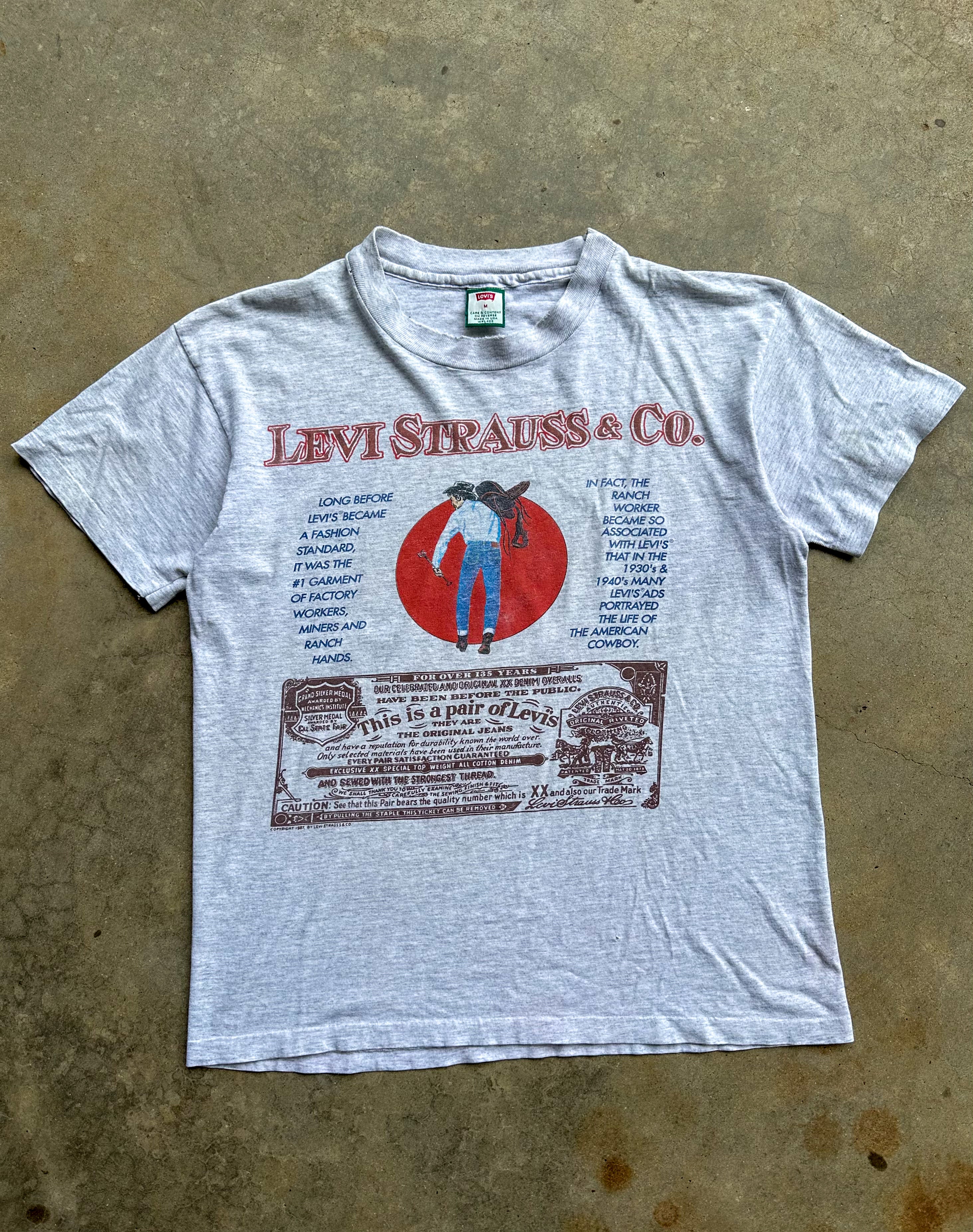 1990s Distressed Levi Strauss & Co. Ranch Worker T-Shirt (M)