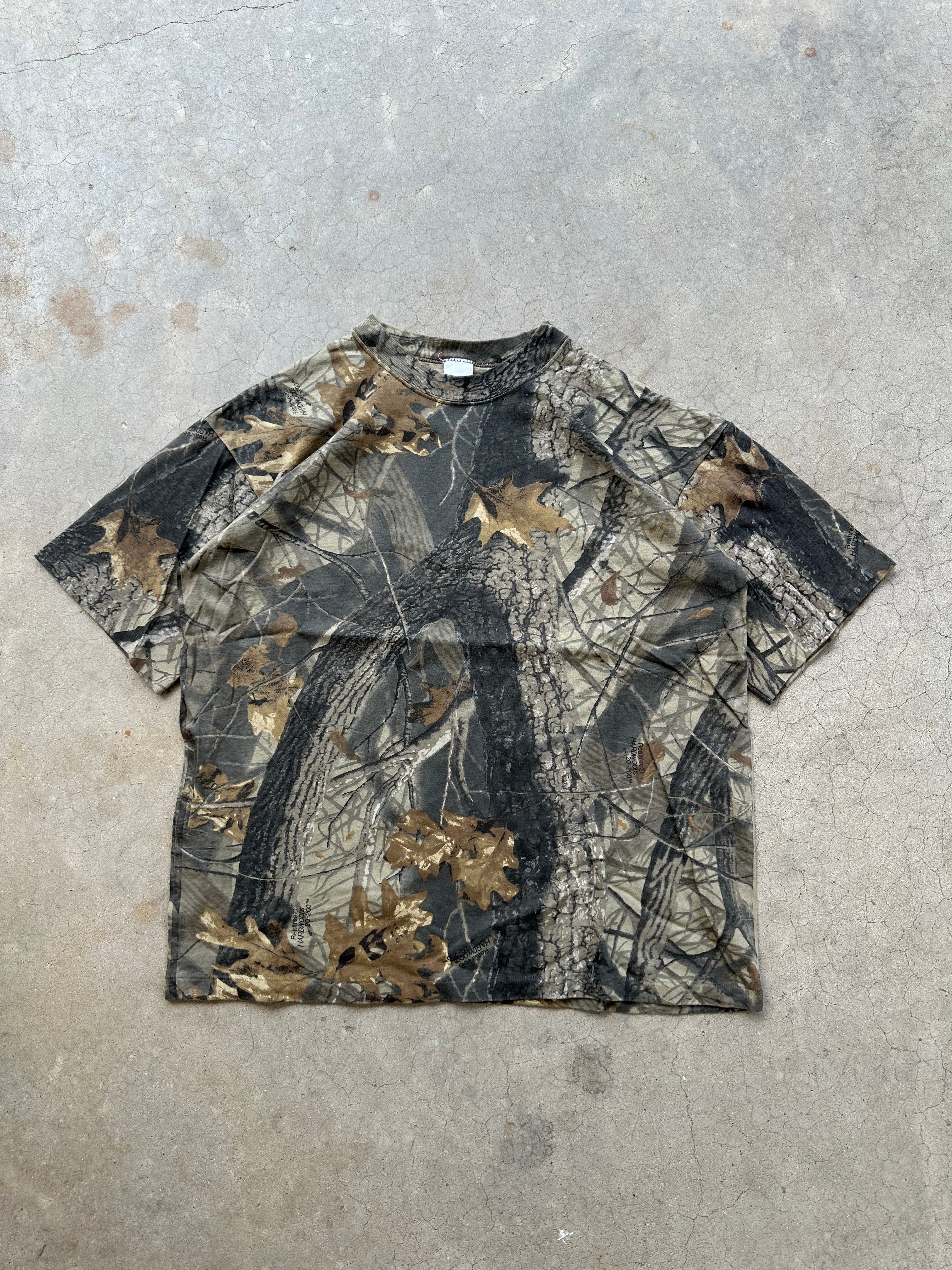 1990s Realtree Camo T-Shirt (L/XL)