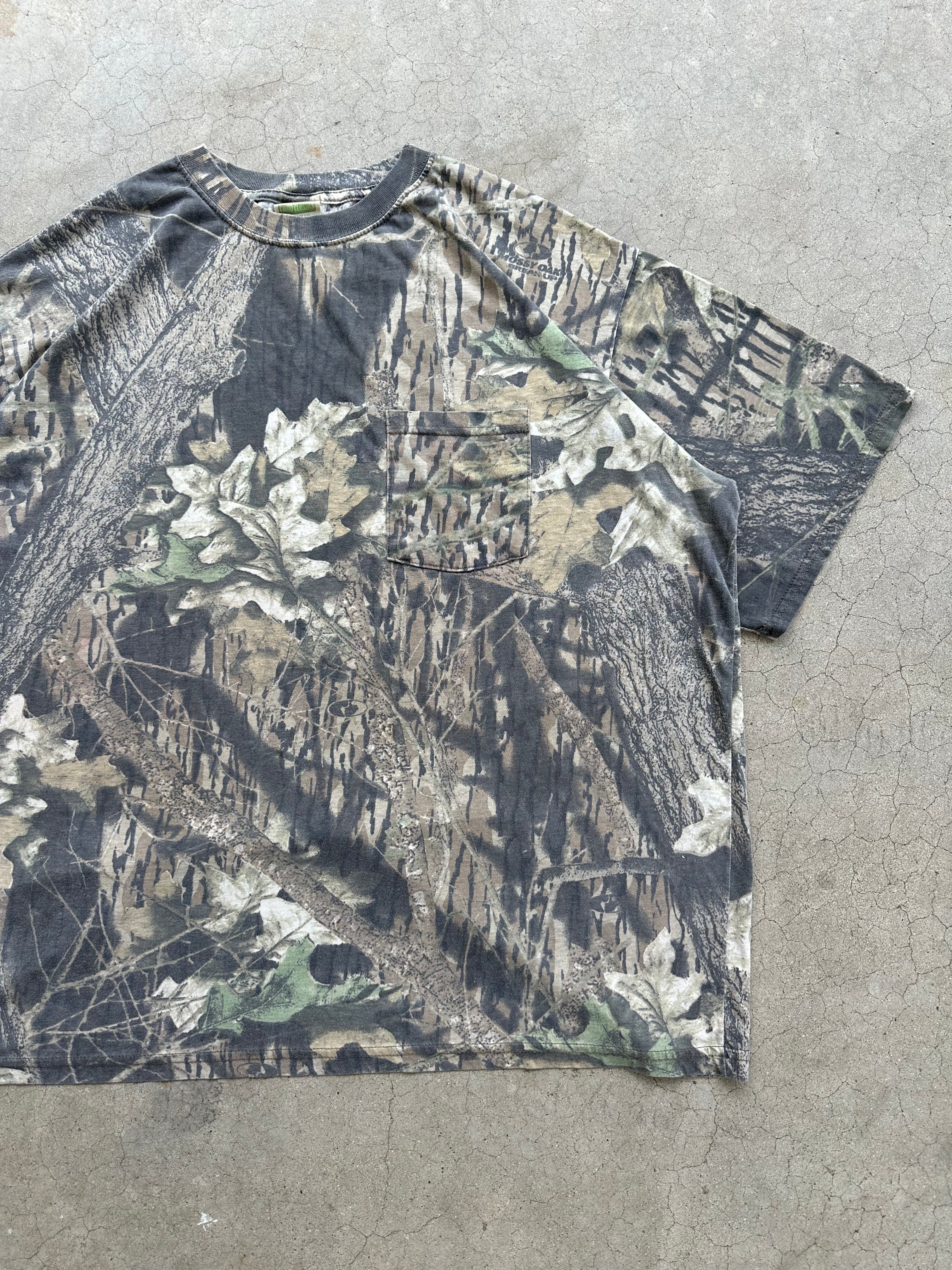 Vintage MossyOak Breakup Camo T-Shirt (XXL)