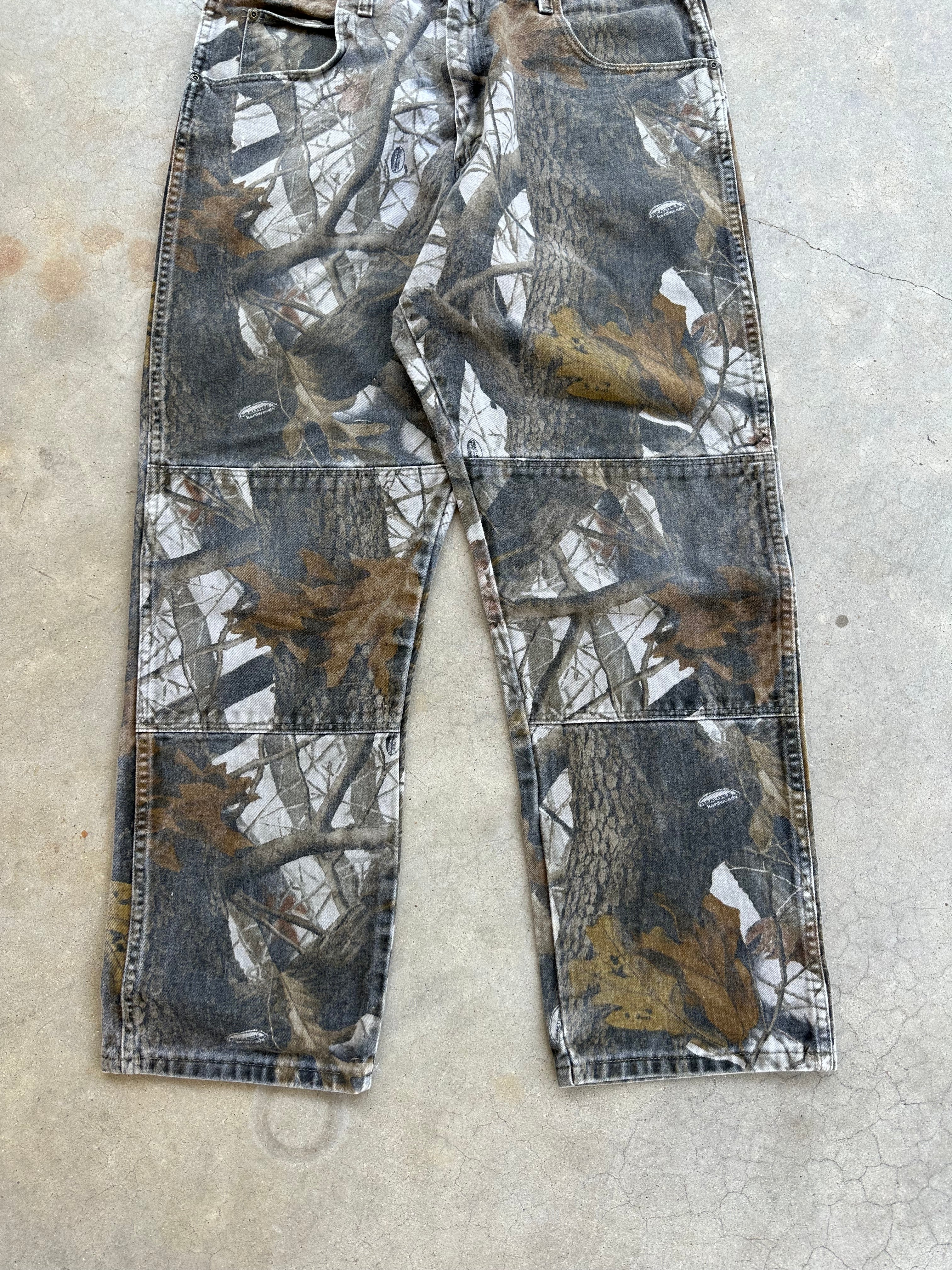 1990s Wrangler Camo Double Knees Pants (36”x30”)