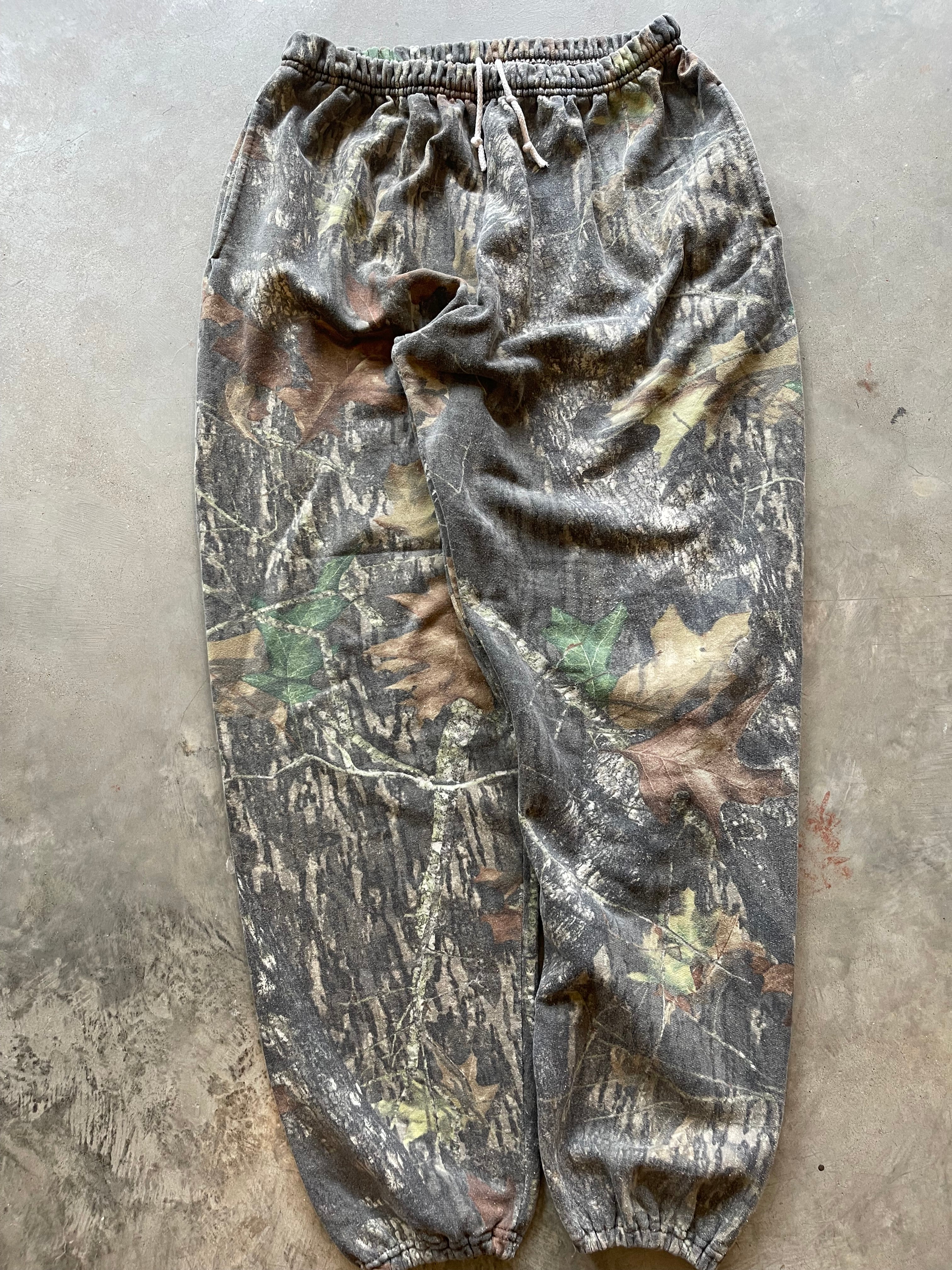Vintage Mossy Oak Camo Sweatpants (L)