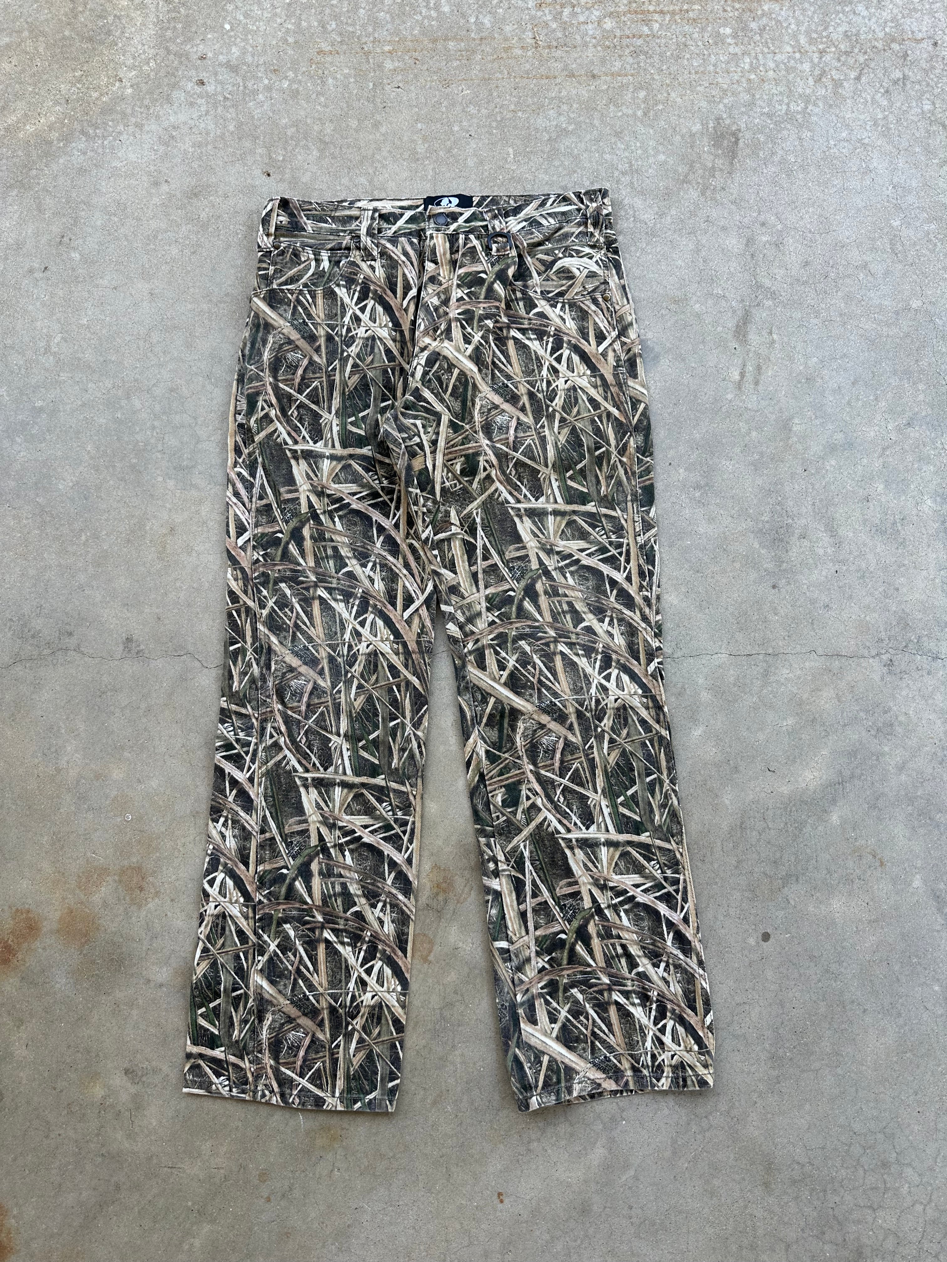 Y2K Mossy Oak Denim Camo Pants (34”x32”)