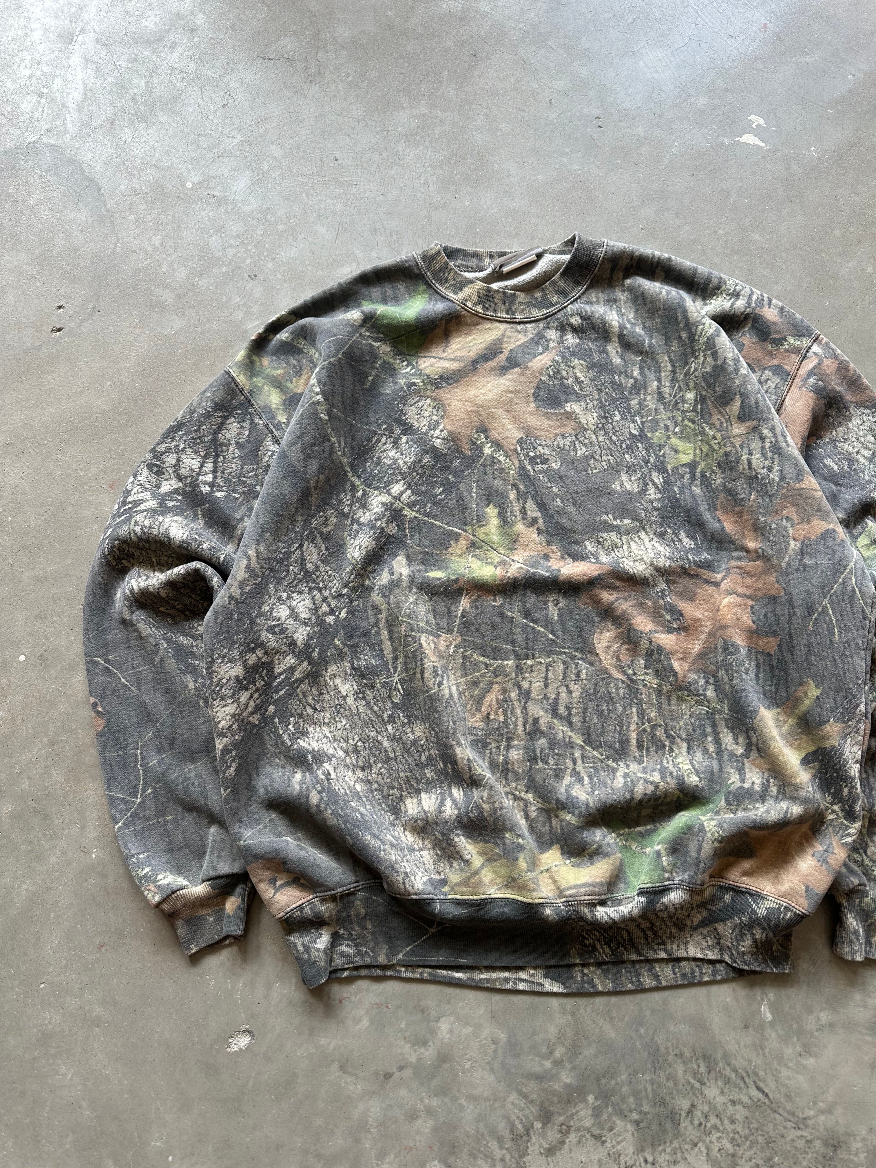 Vintage Mossy Oak Camo Crewneck (L)