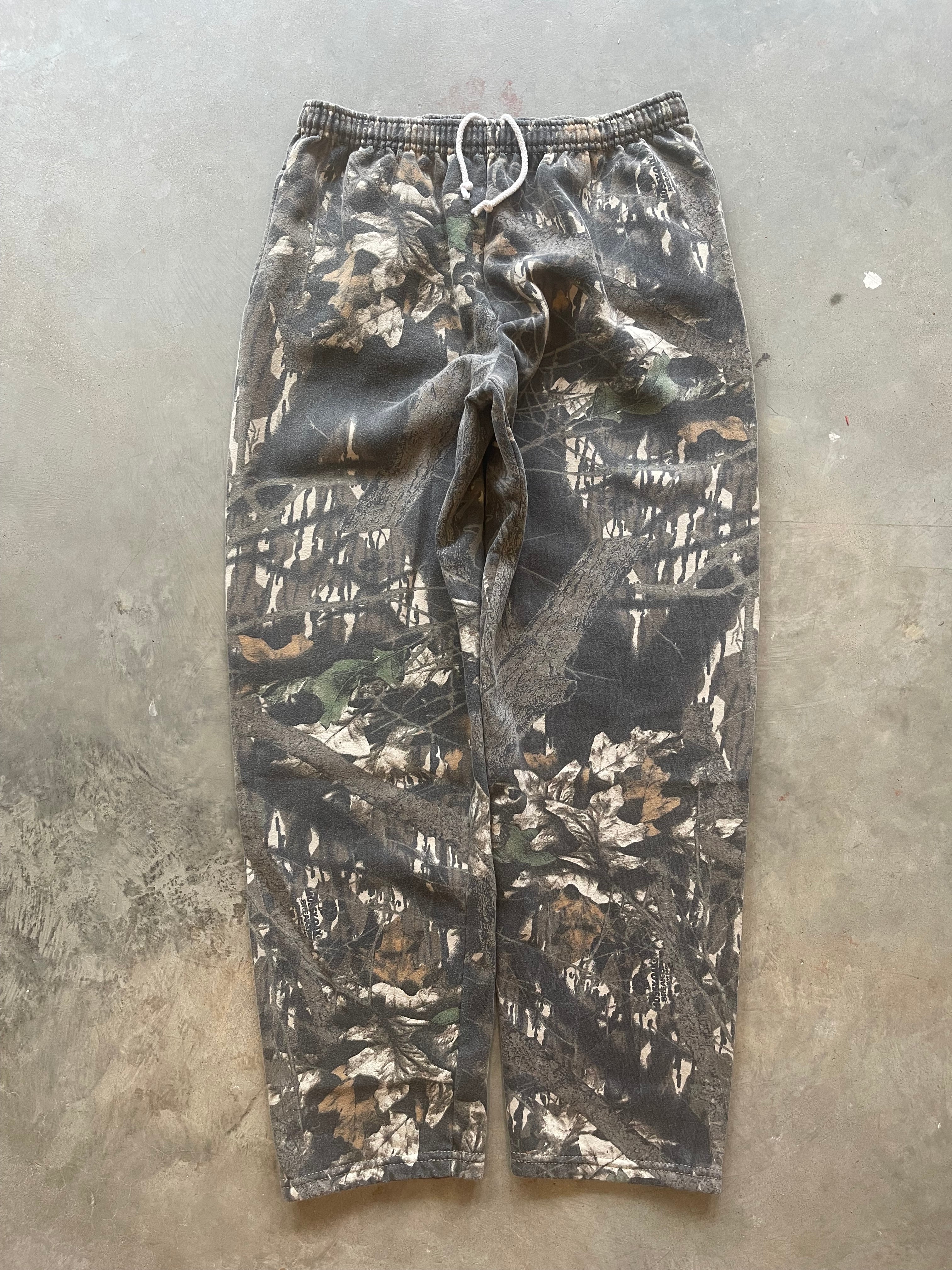 Vintage Mossy Oak Camo Sweatpants (L)