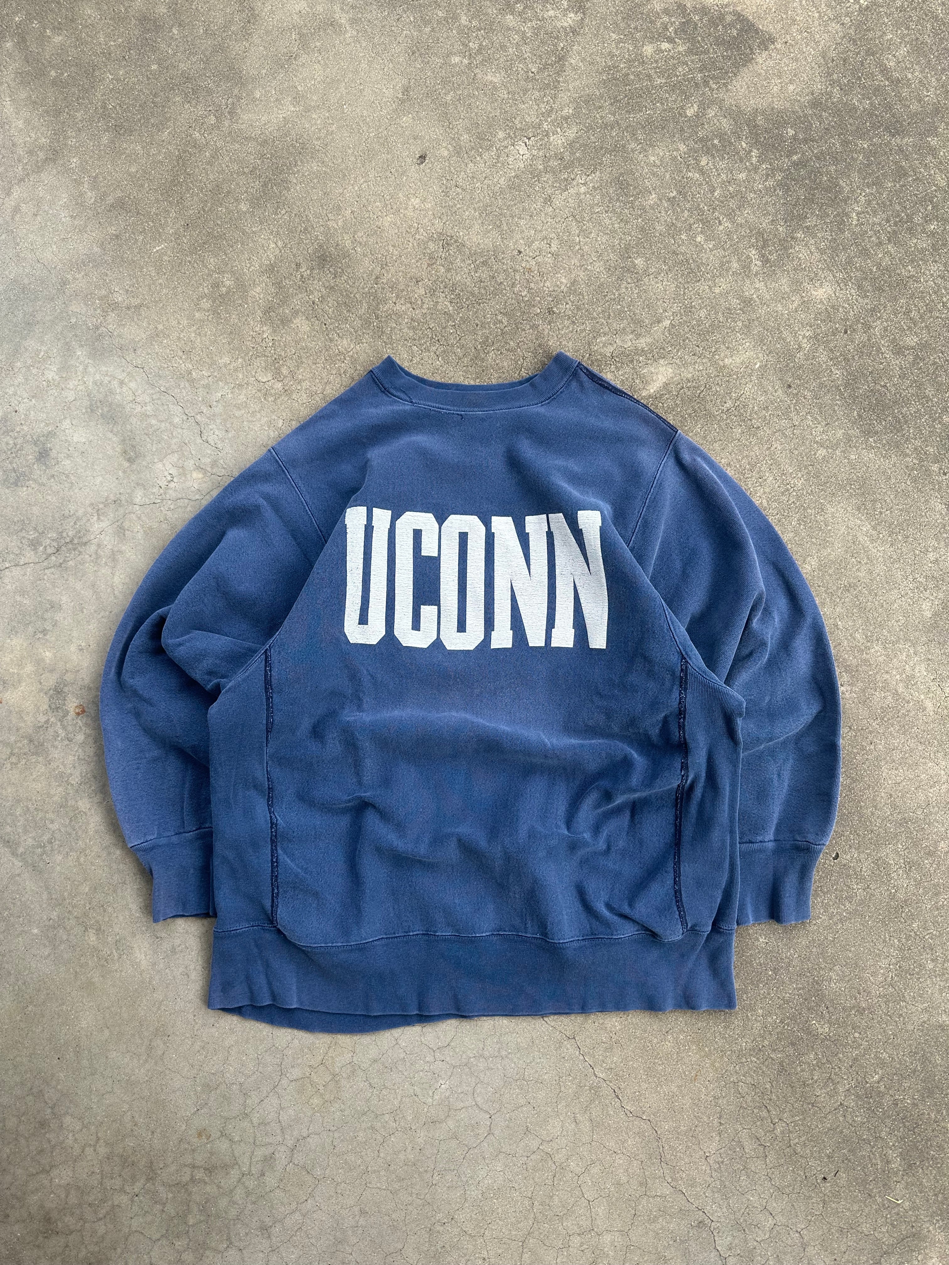 Vintage UCONN Crewneck (L)