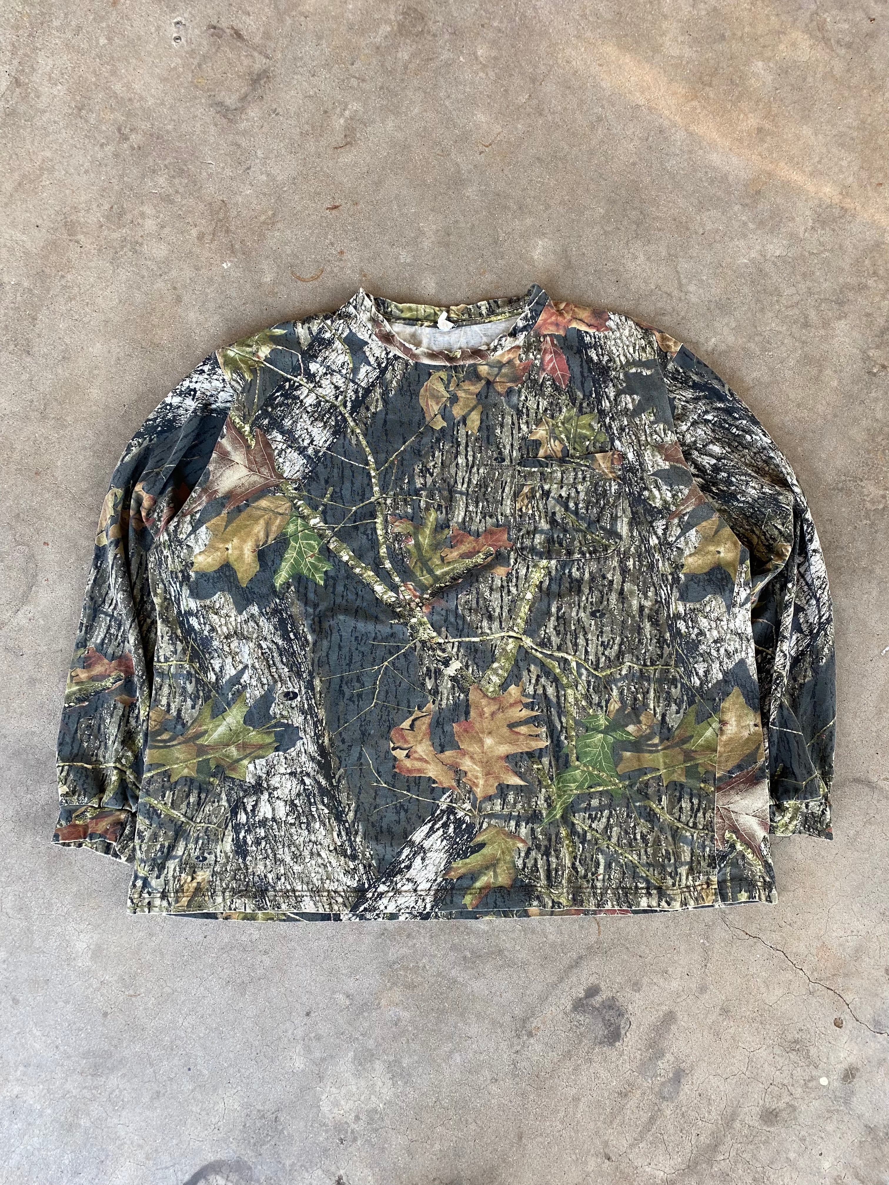 Vintage Distressed Mossy Oak Break Up Camo Longsleeve T-Shirt